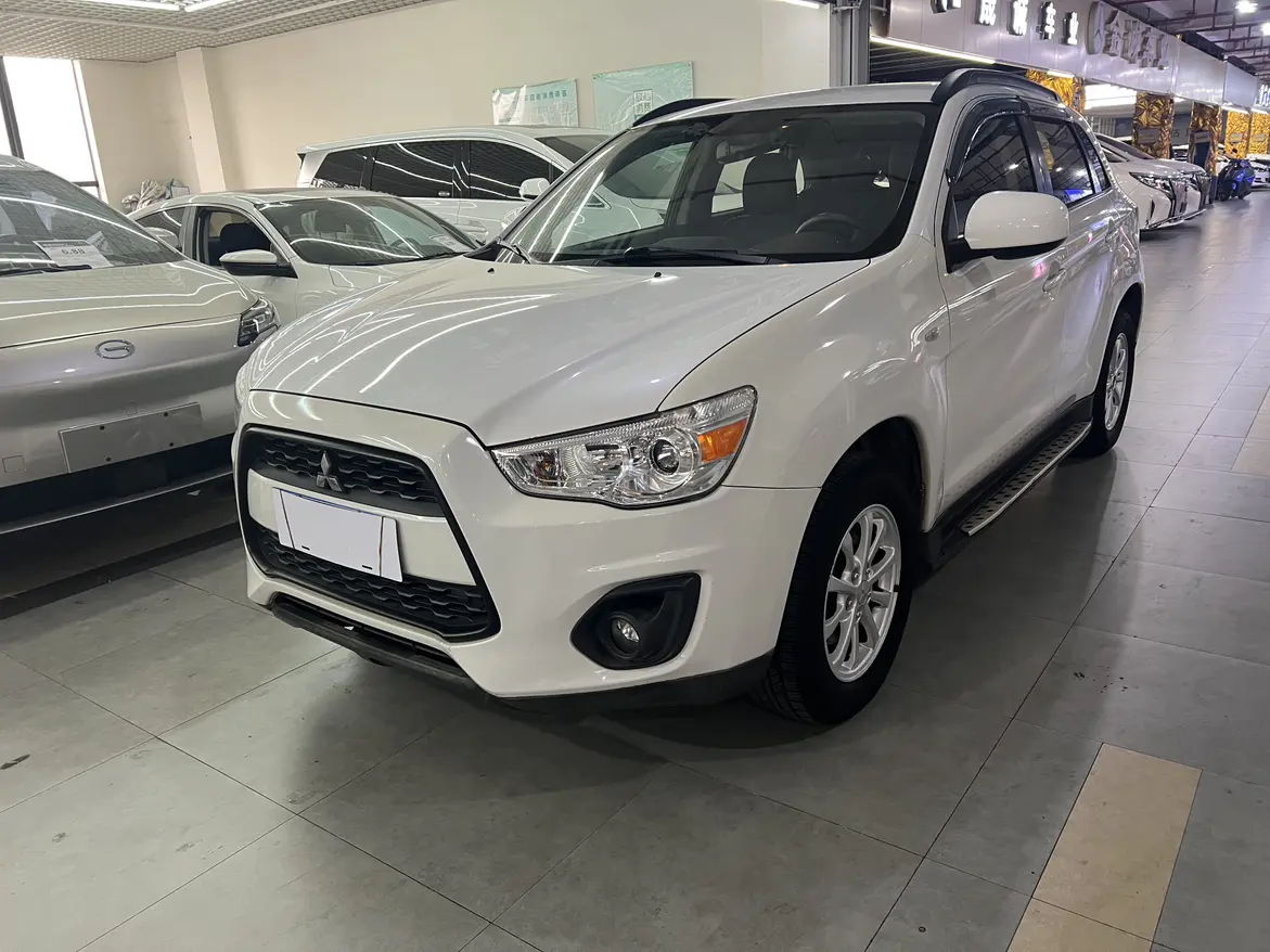Mitsubishi Jinxuan ASX  из Китая