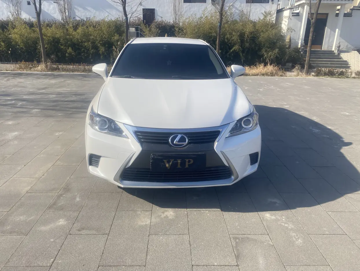 Lexus CT  из Китая