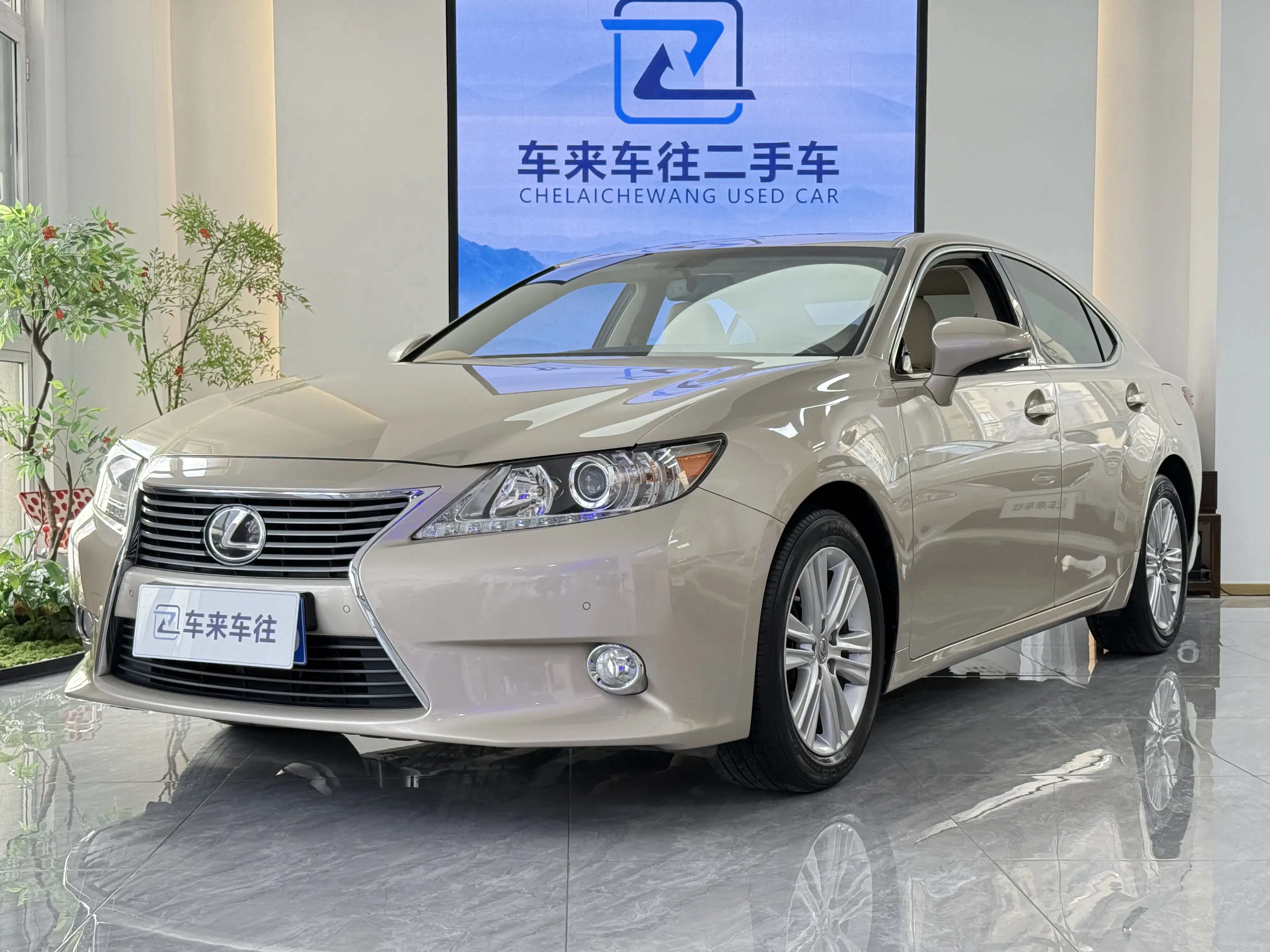 Lexus ES  из Китая