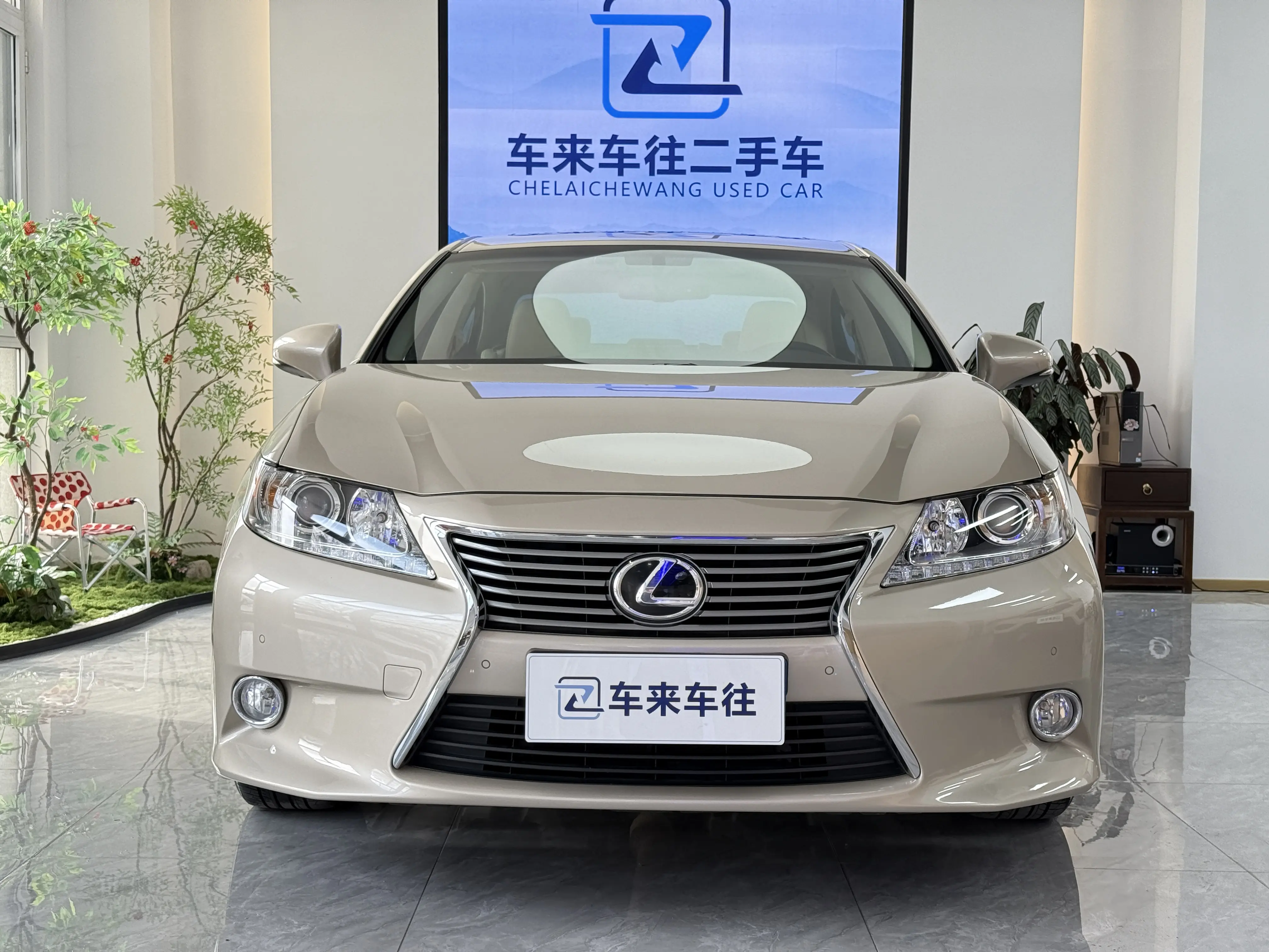 Lexus ES  из Китая