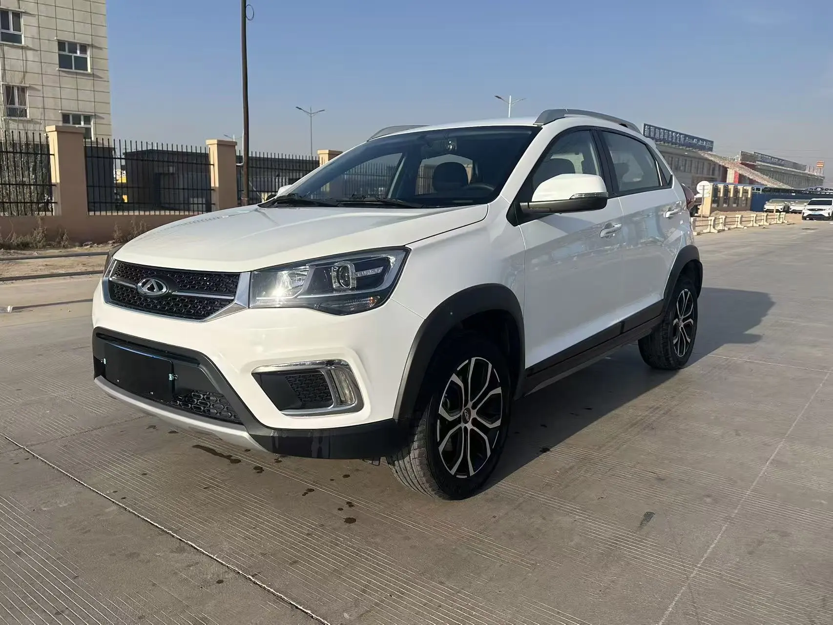 Chery Tiggo 3x  из Китая