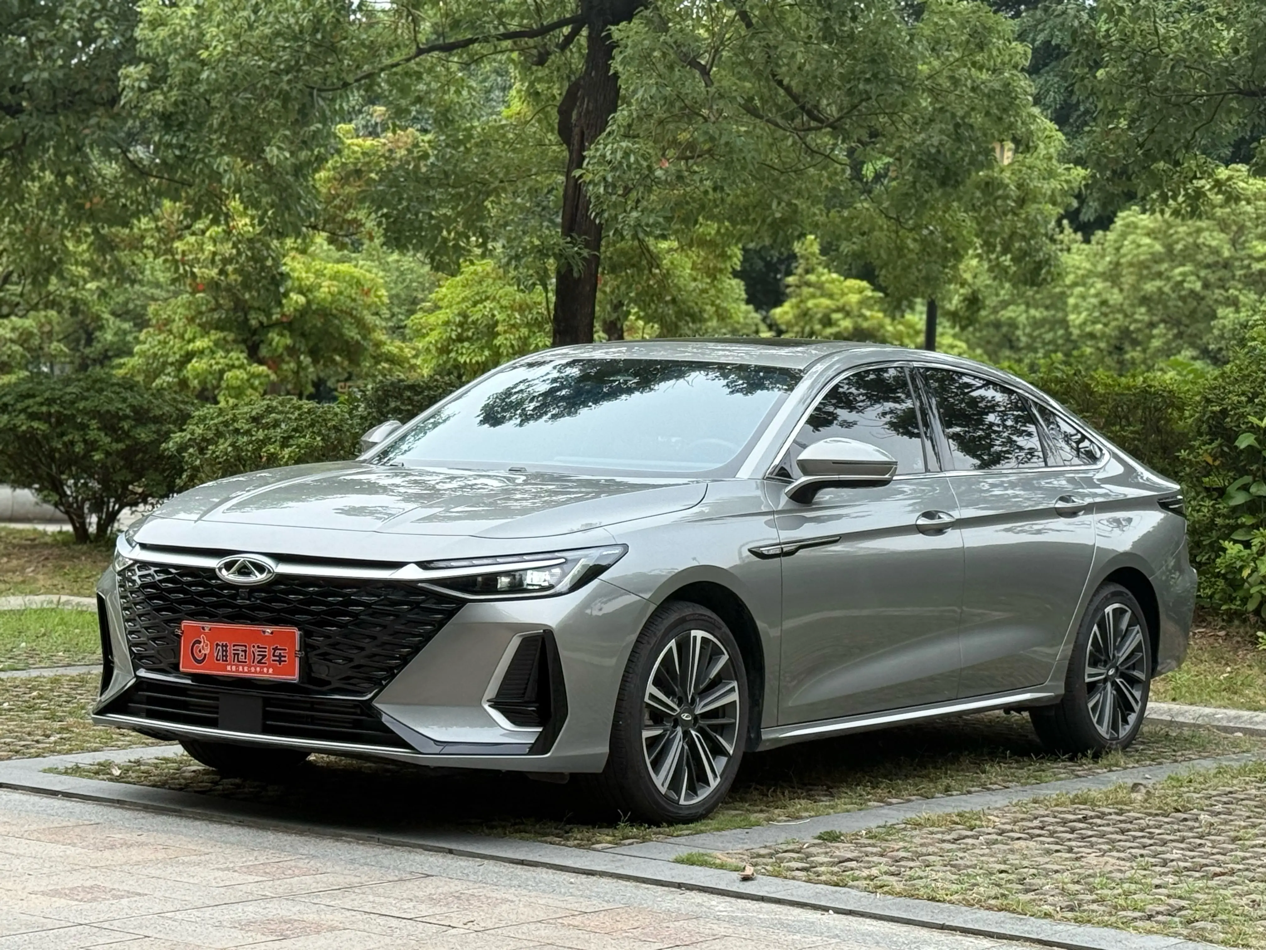 Chery Arrizo 8  из Китая