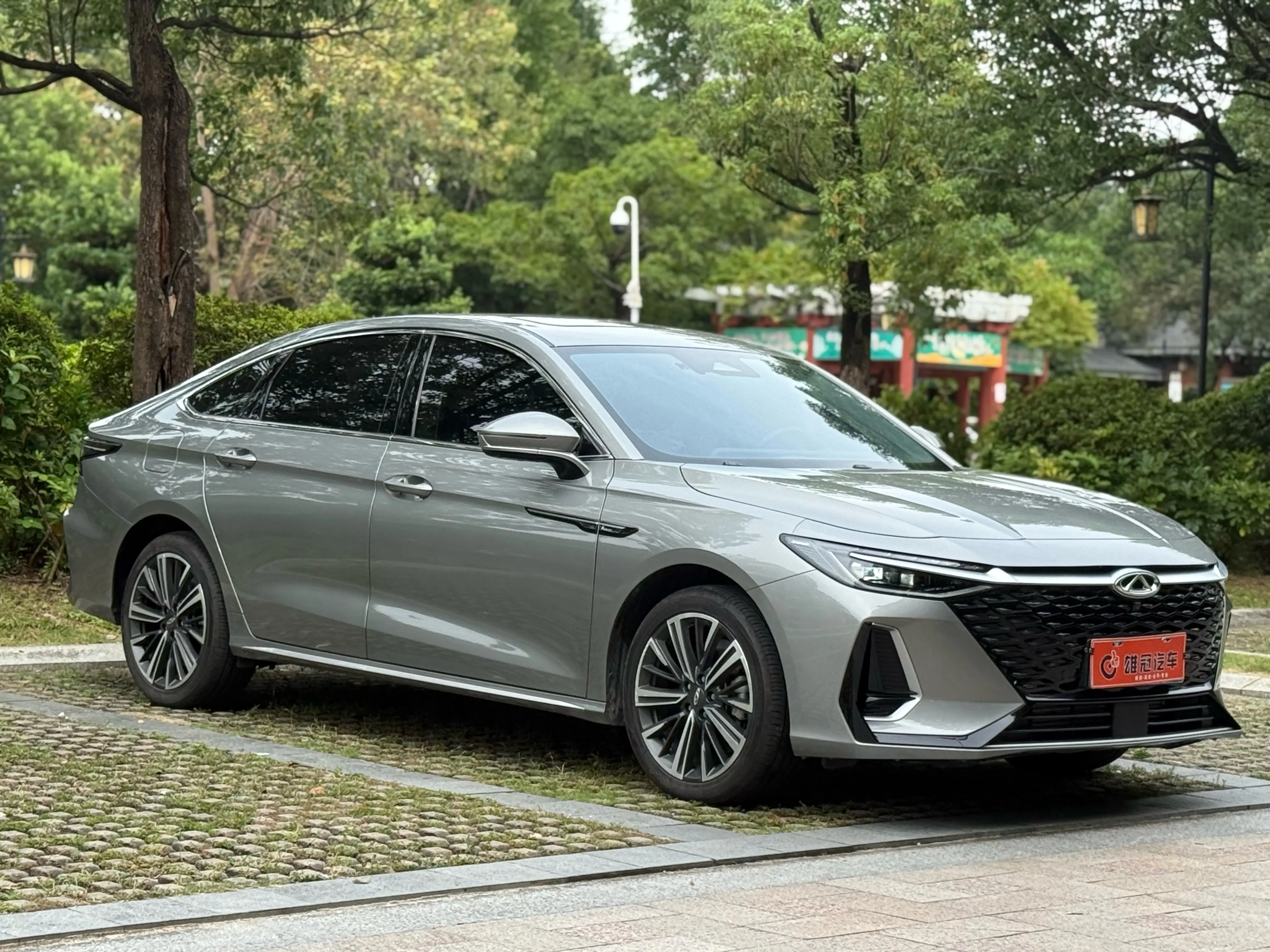 Chery Arrizo 8  из Китая