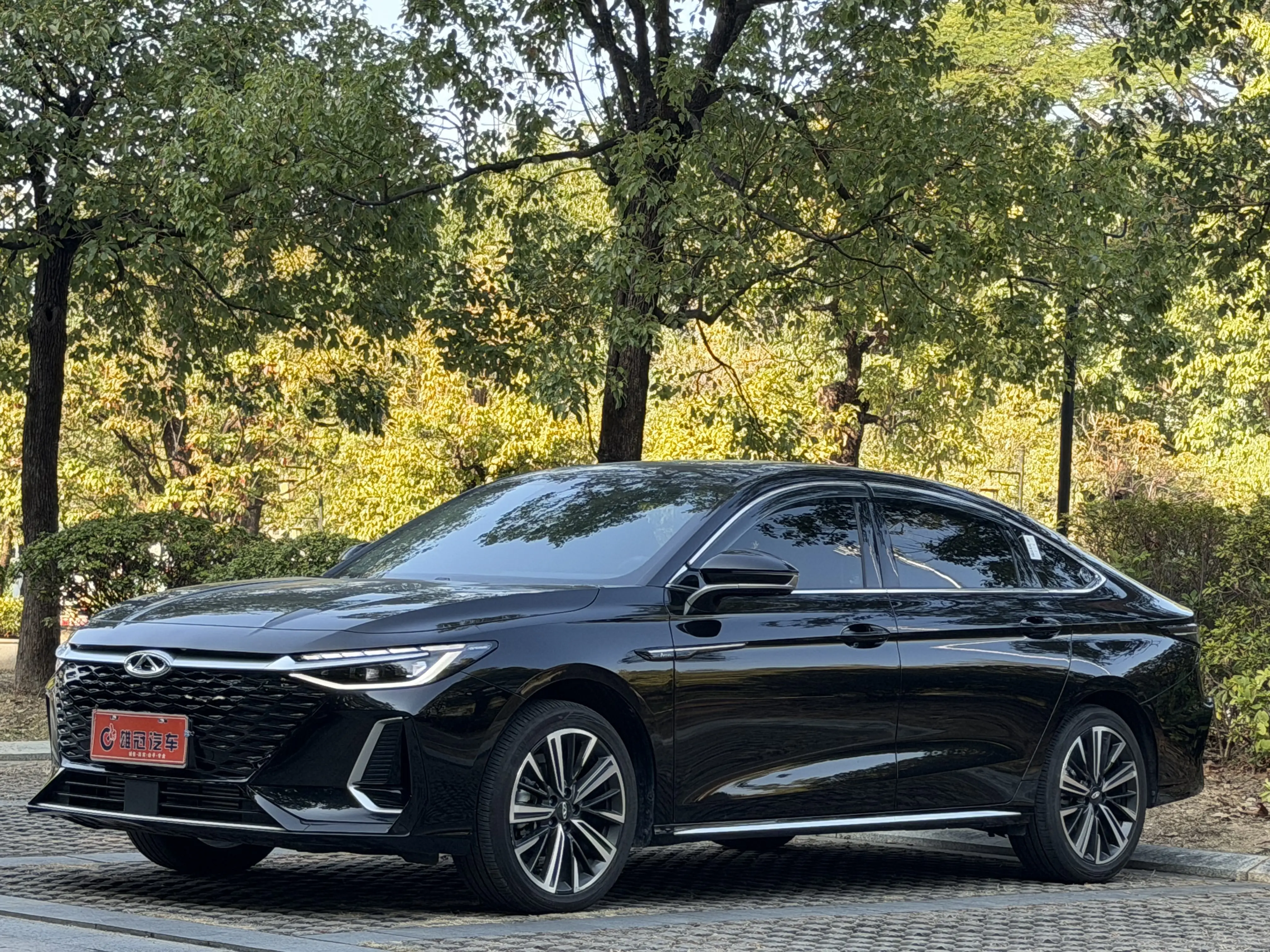 Chery Arrizo 8  из Китая