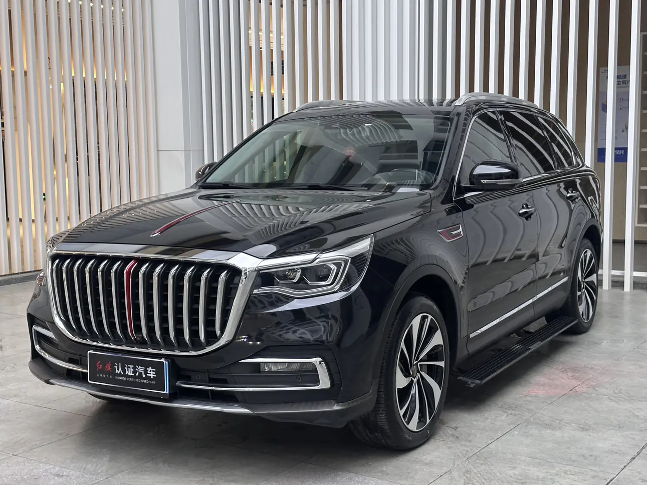 Hongqi HS7  из Китая