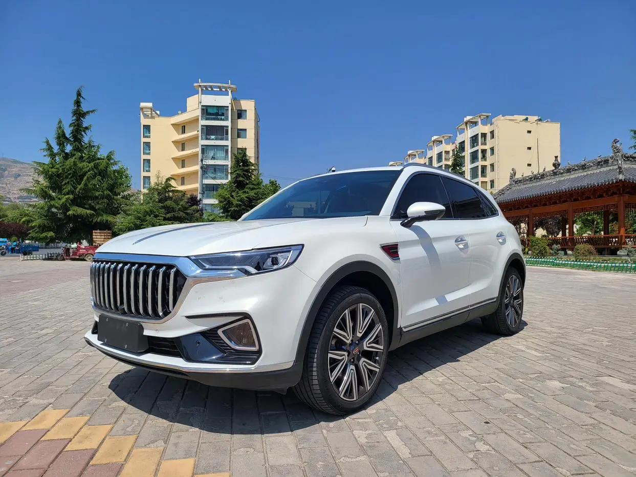 Hongqi HS5  из Китая