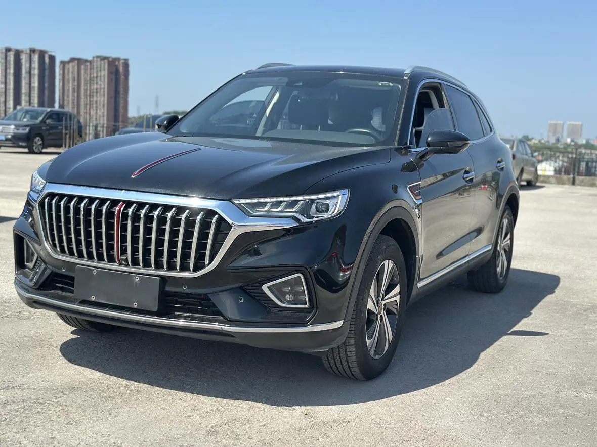 Hongqi HS5  из Китая