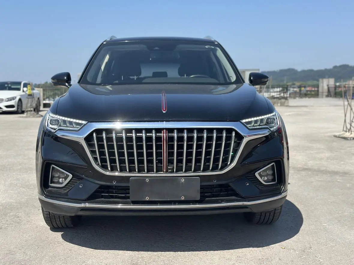 Hongqi HS5  из Китая