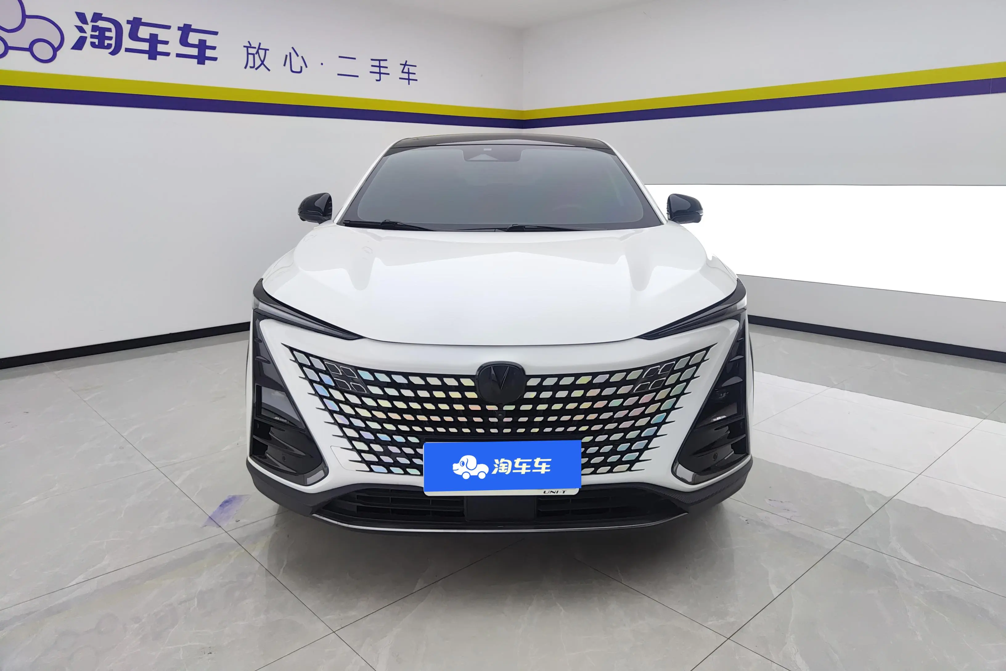 Changan UNI-T  из Китая
