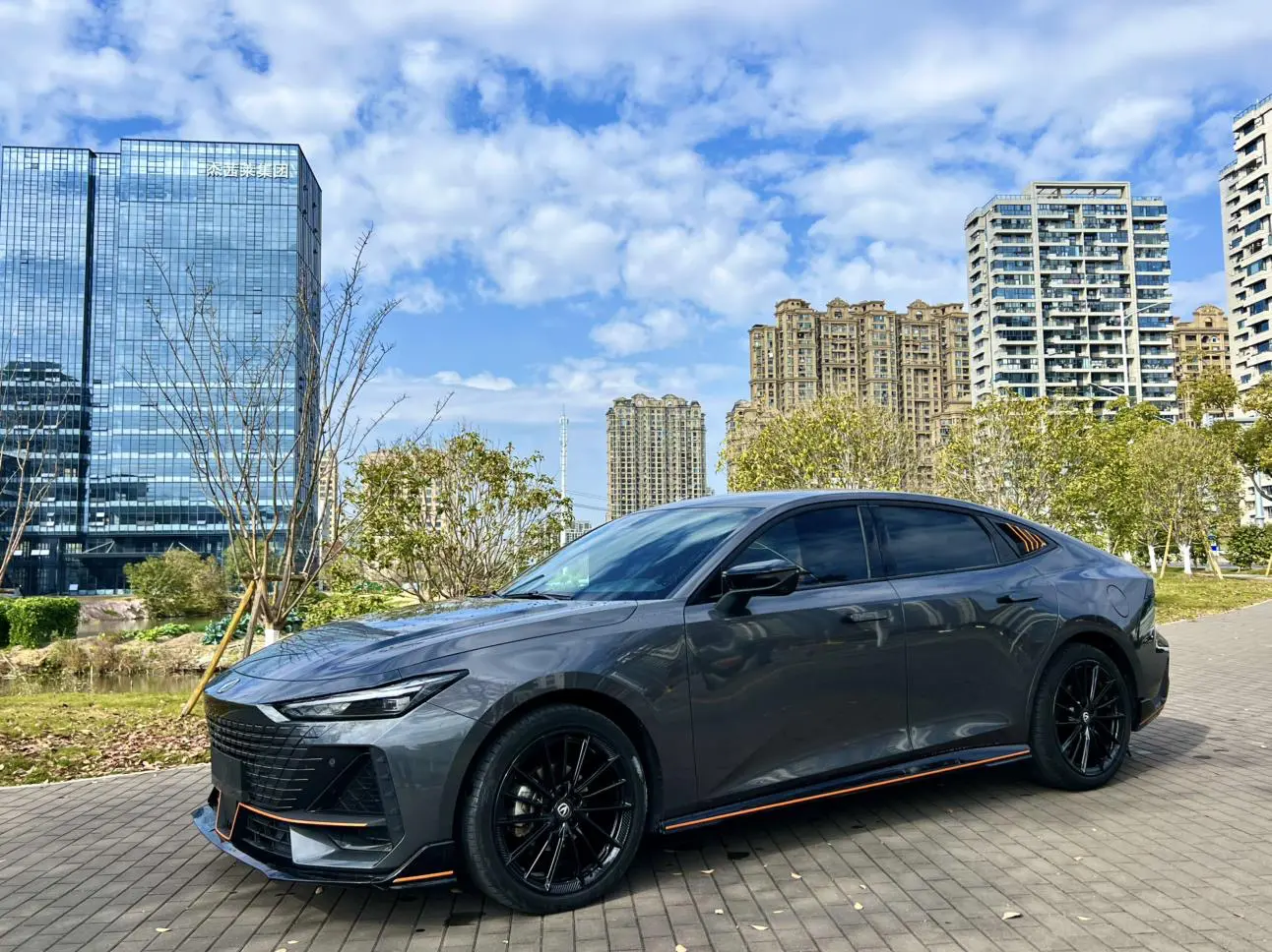 Changan UNI-V  из Китая