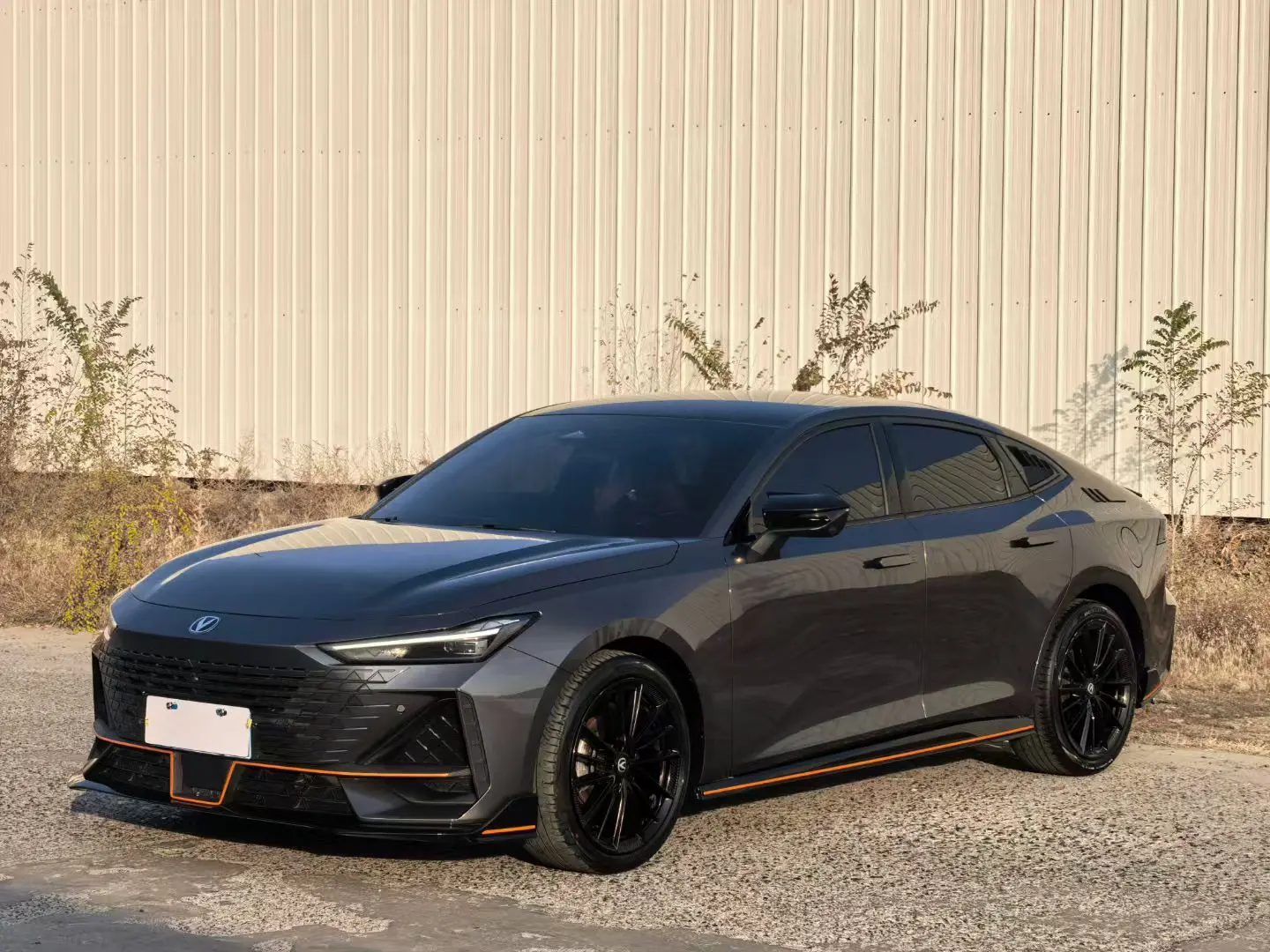 Changan UNI-V  из Китая