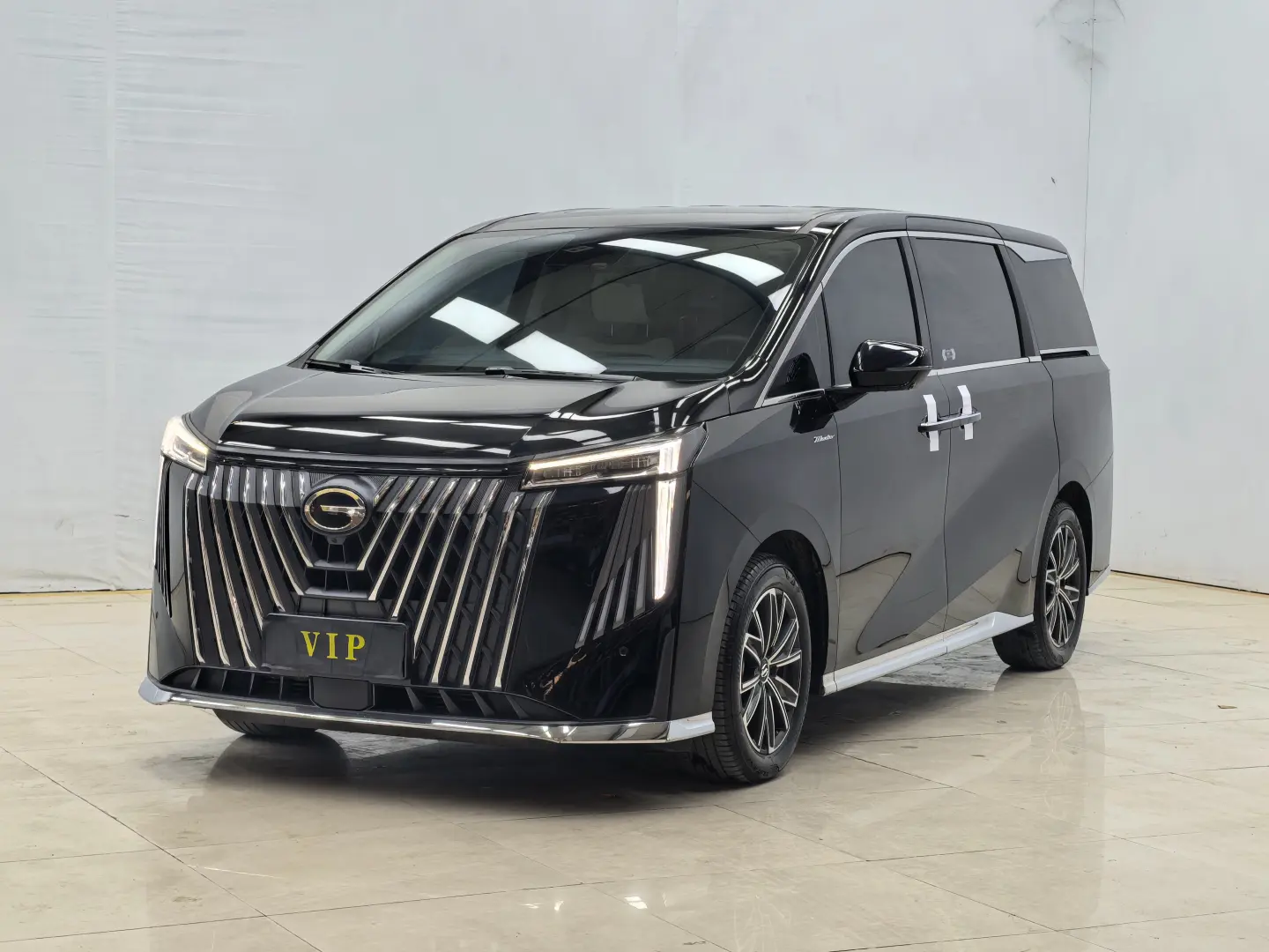 GAC Trumpchi M8  из Китая