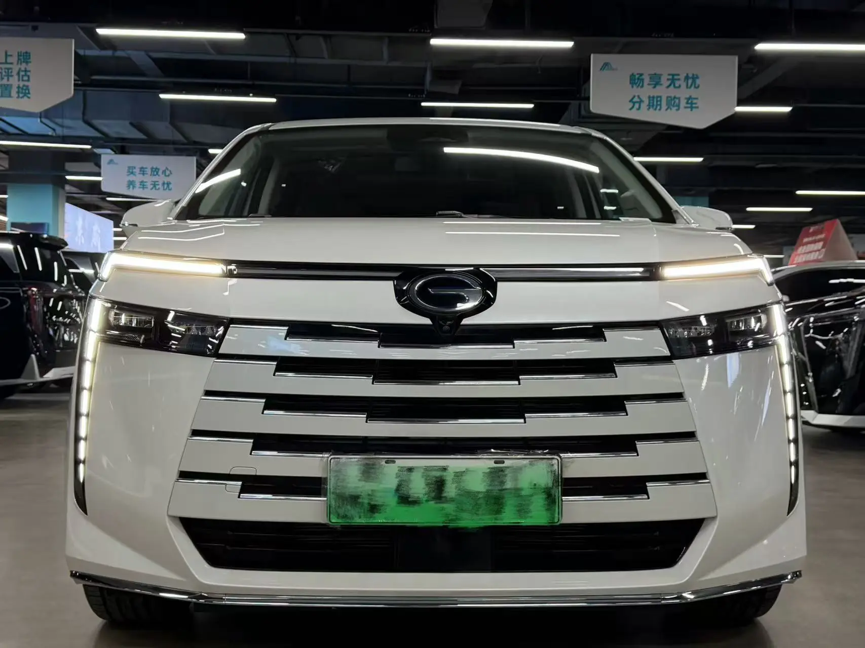 GAC Trumpchi E8 PHEV  из Китая