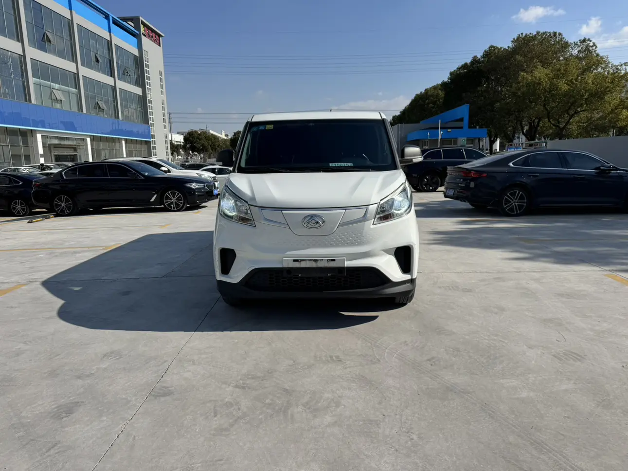 Datong Maxus EV30  из Китая