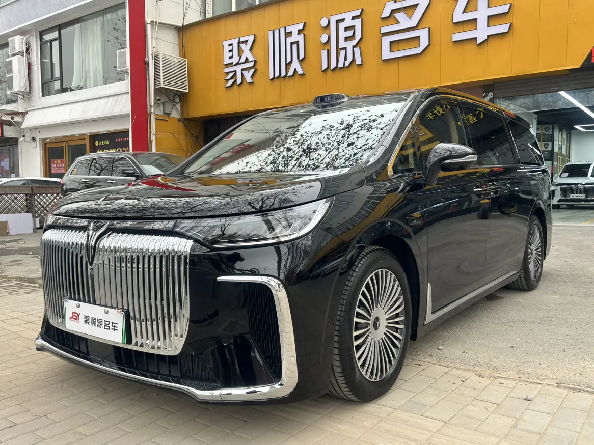 Voyah Lantu Dreamer PHEV  из Китая