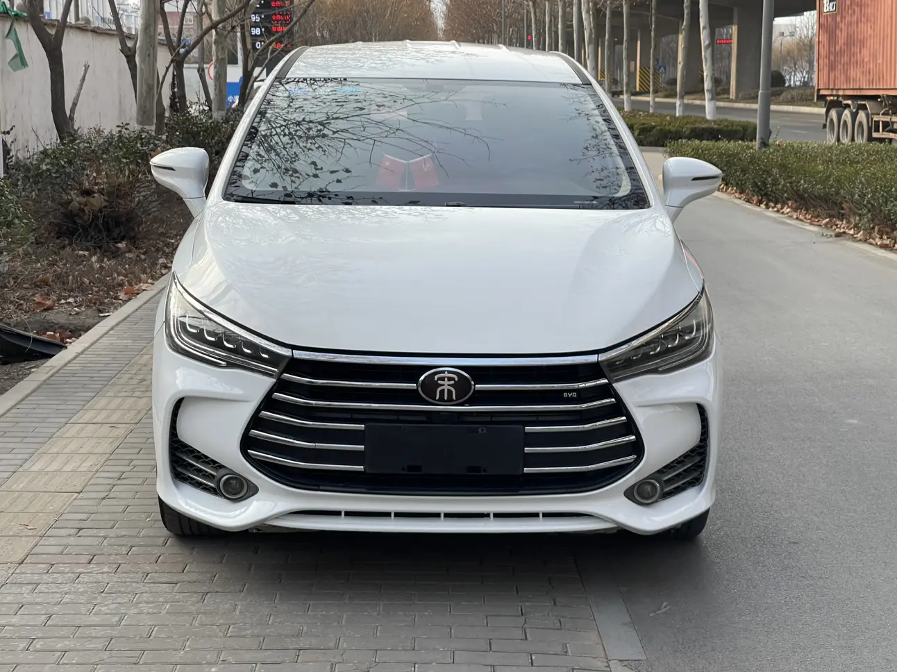 BYD Song MAX  из Китая