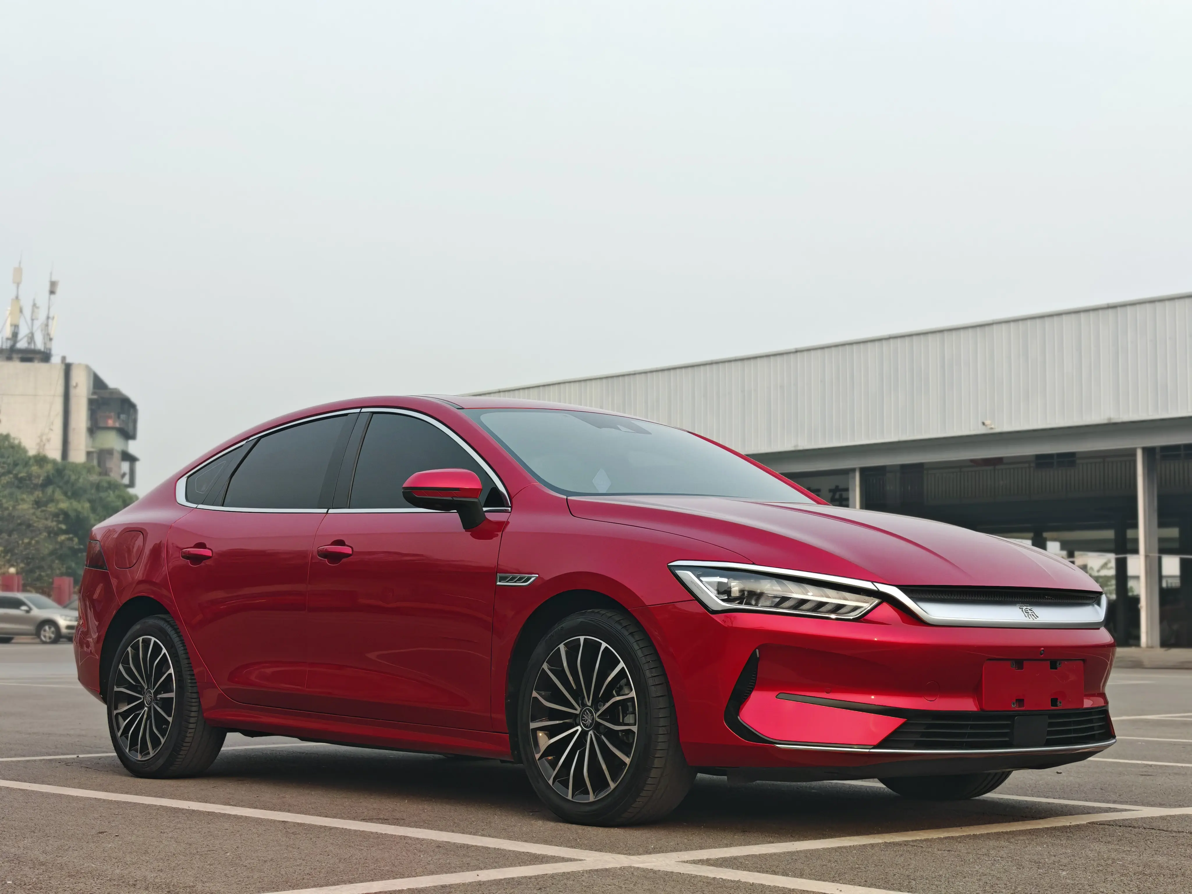 BYD Qin PLUS EV  из Китая