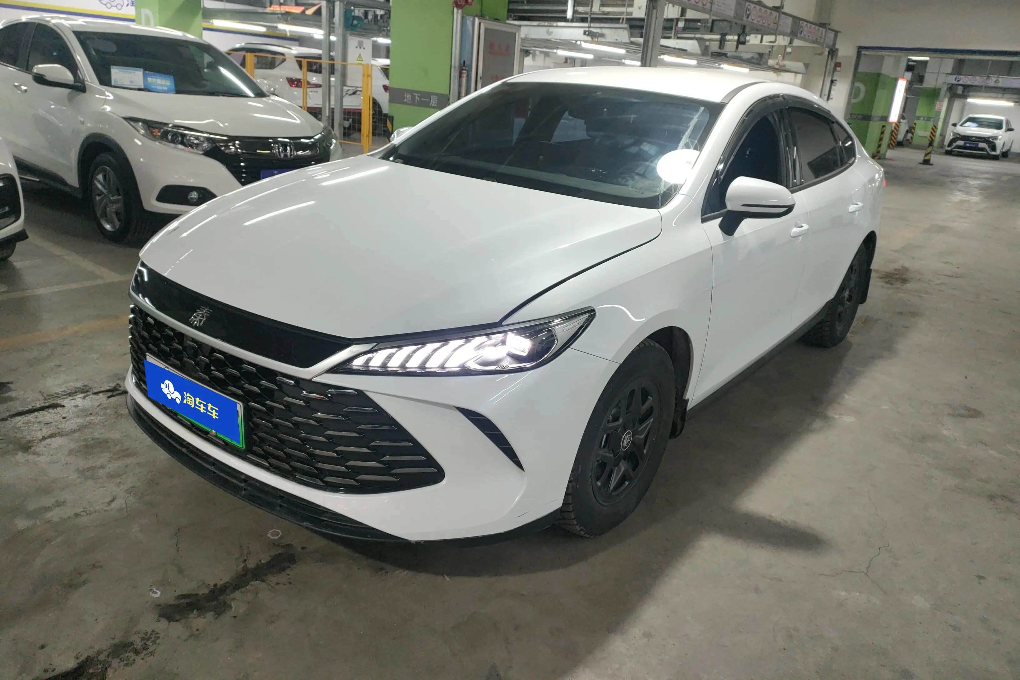 BYD Qin PLUS DM  из Китая