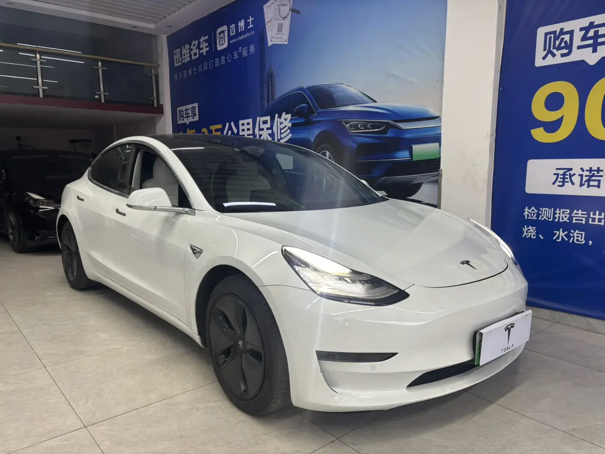 Tesla Model 3  из Китая