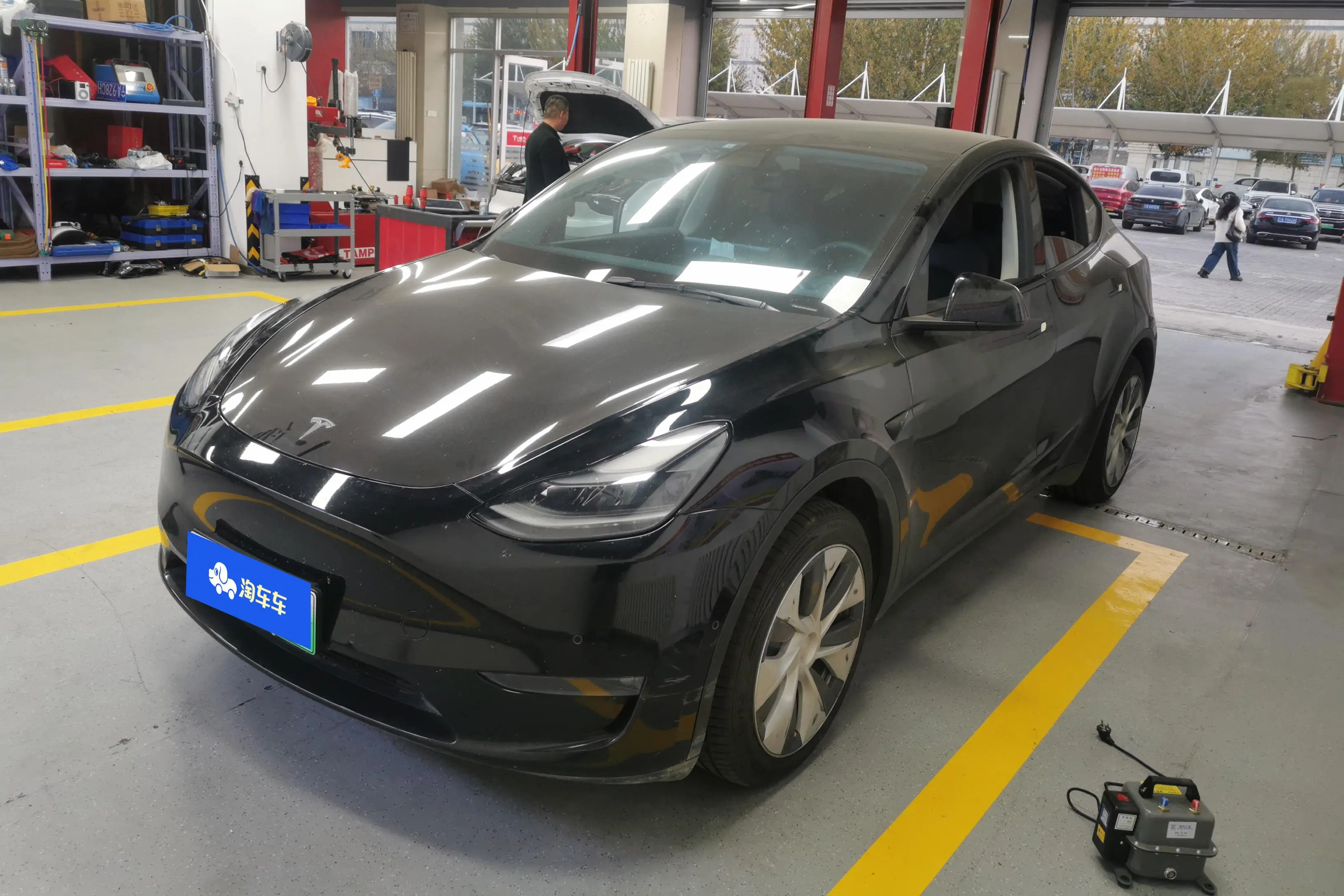 Tesla Model Y  из Китая