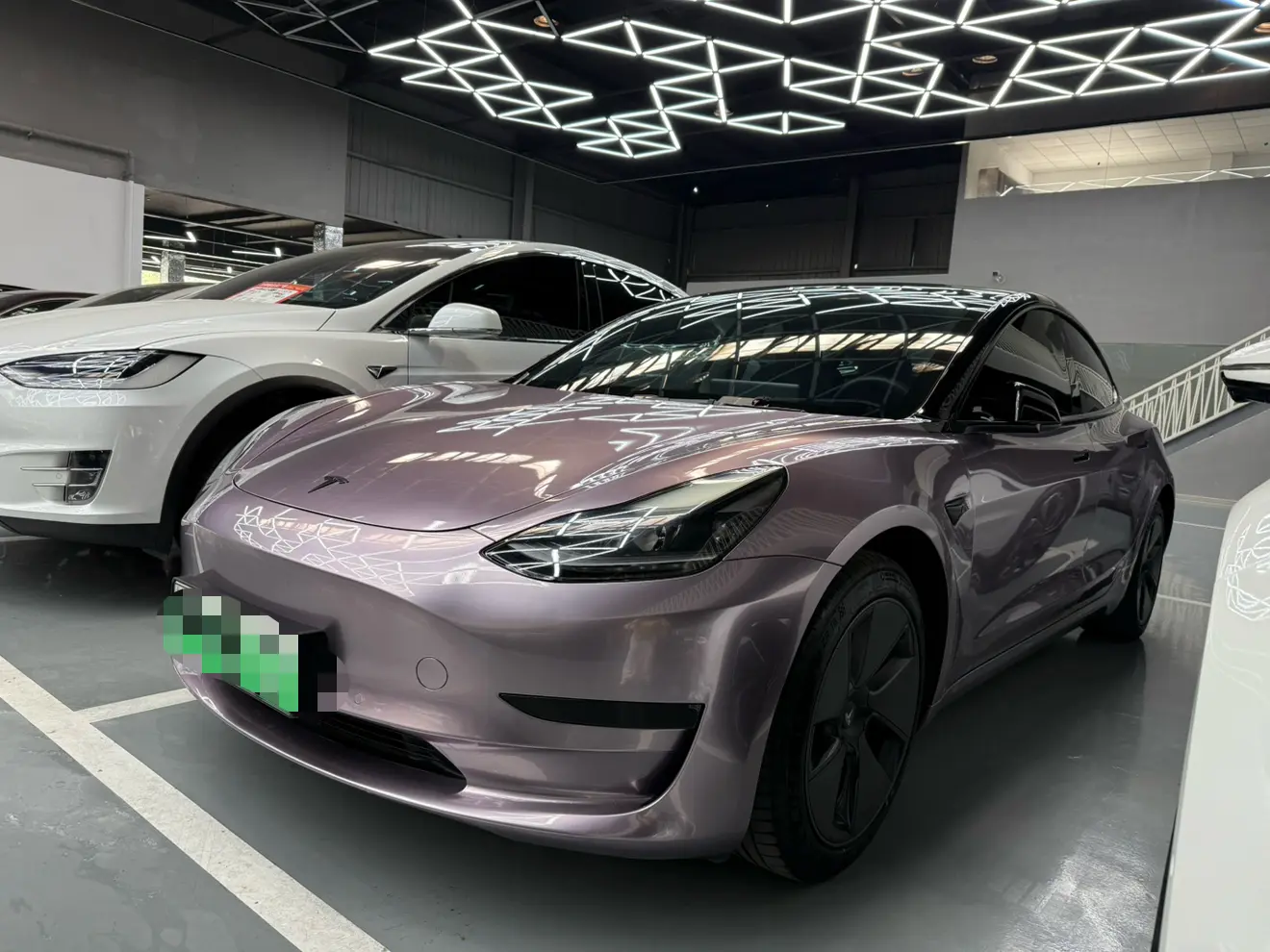 Tesla Model 3  из Китая