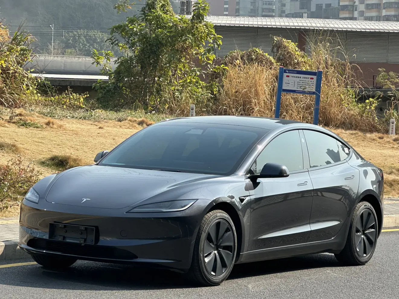 Tesla Model 3  из Китая