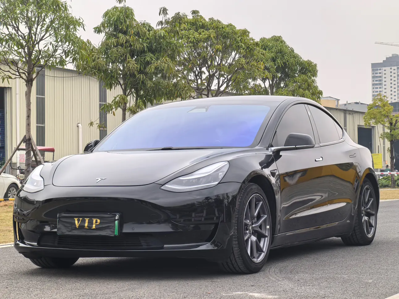 Tesla Model 3  из Китая