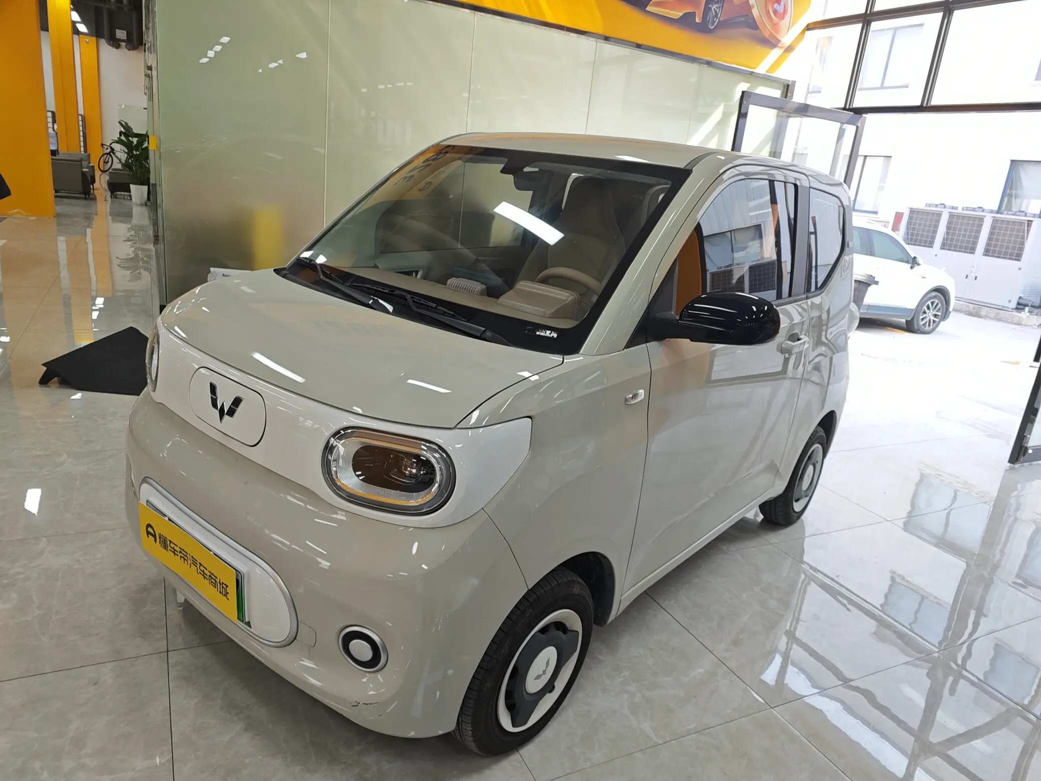 Wuling Hongguang MINIEV  из Китая