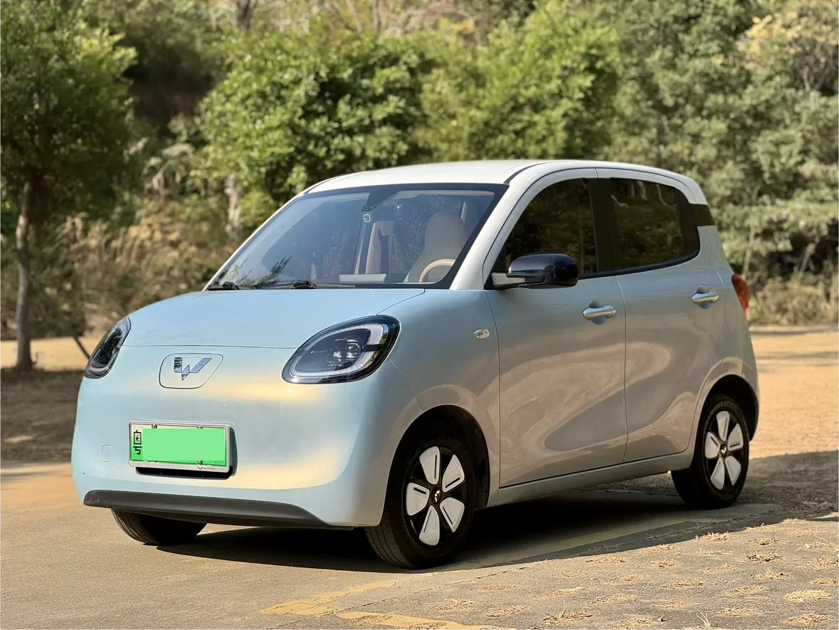 Wuling Hongguang MINIEV  из Китая