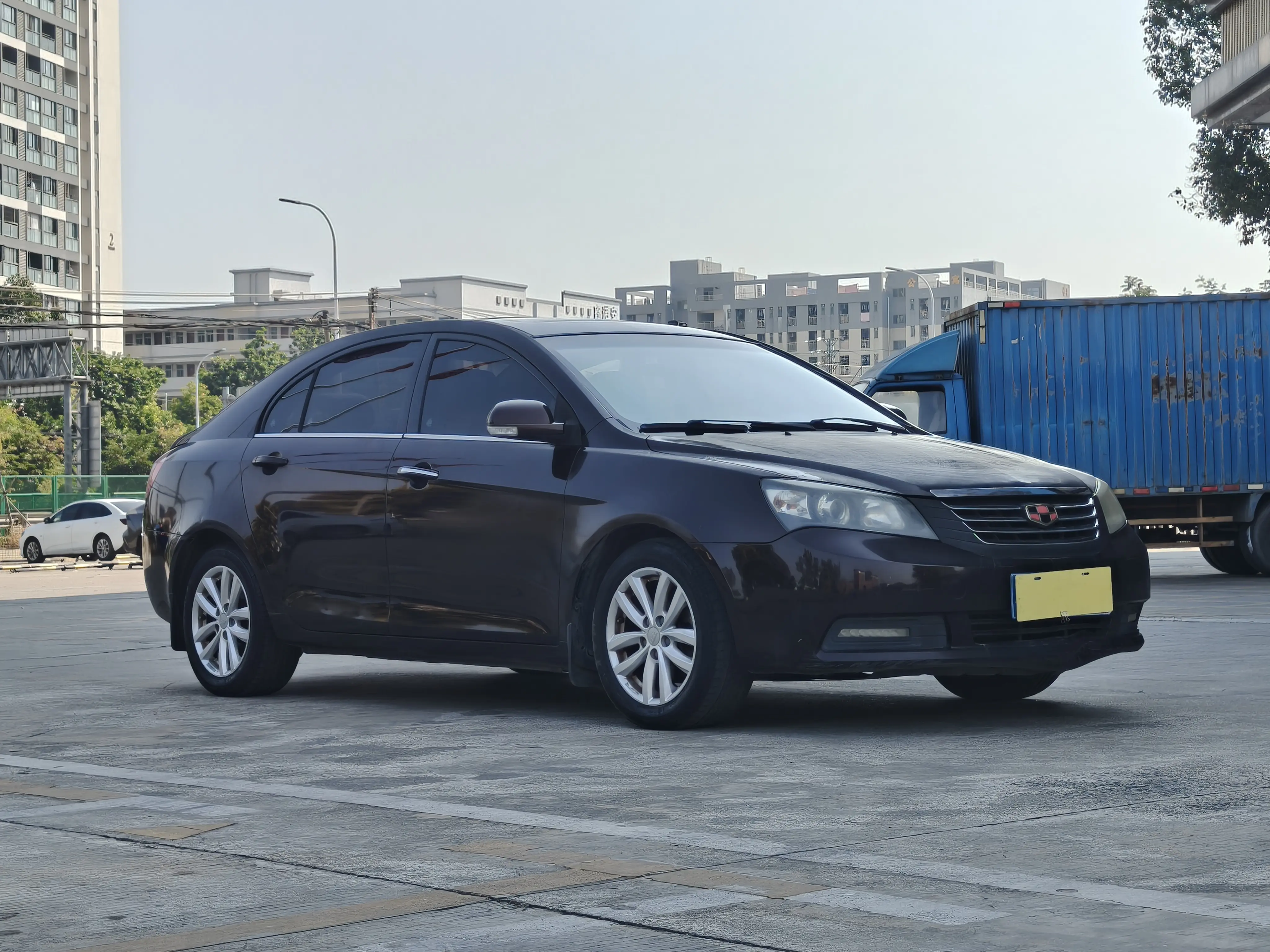 Geely Classic Emgrand  из Китая