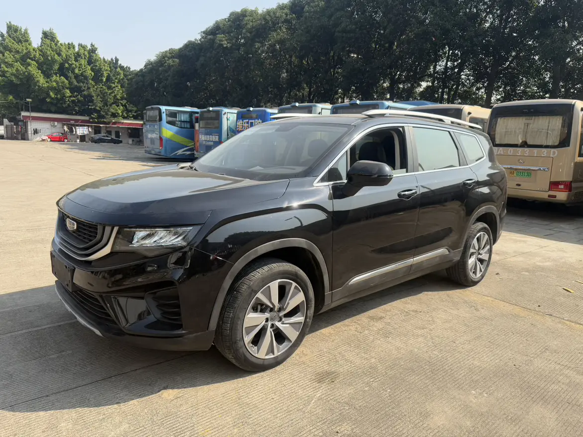 Geely Okavango  из Китая