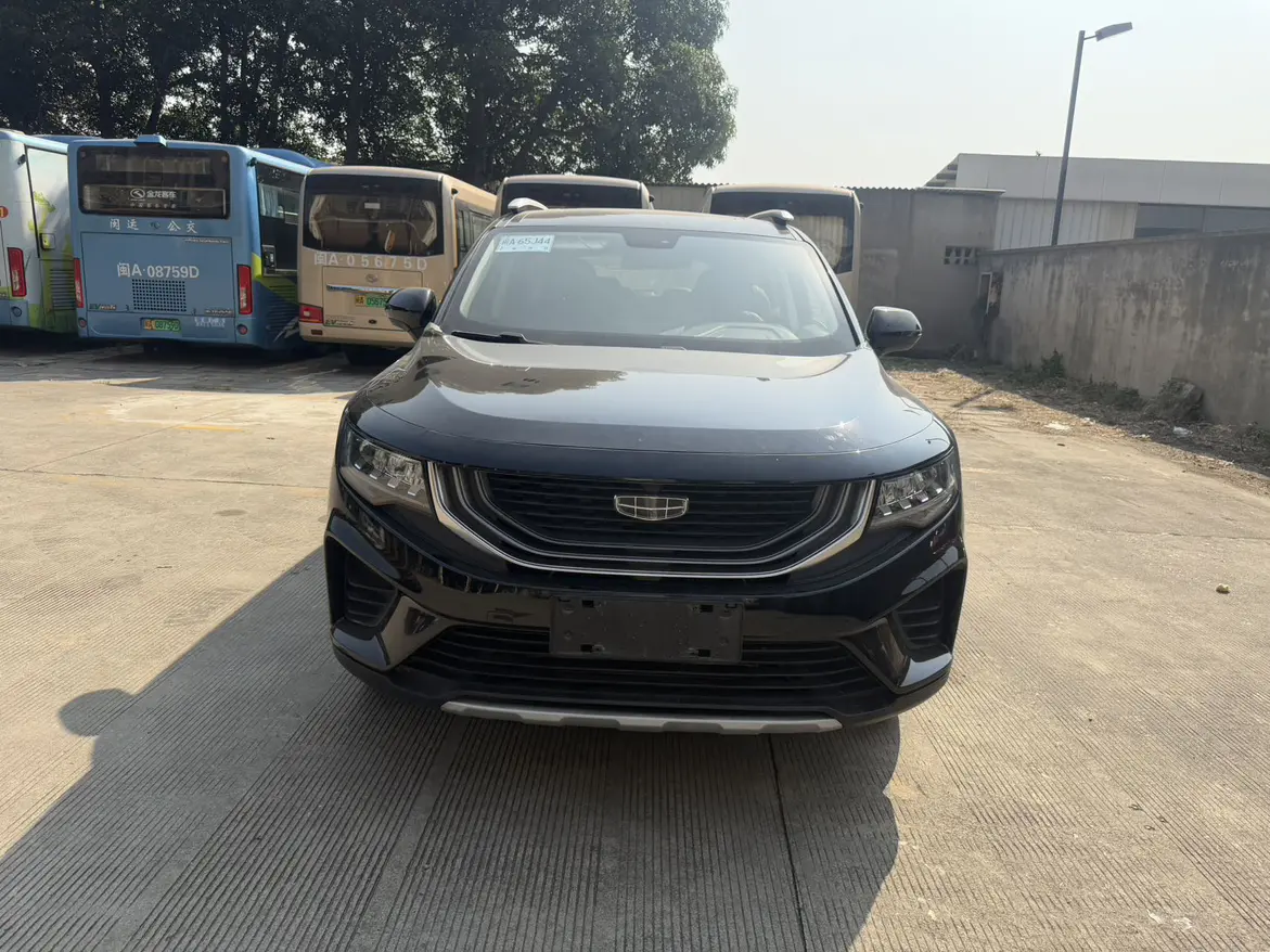 Geely Okavango  из Китая