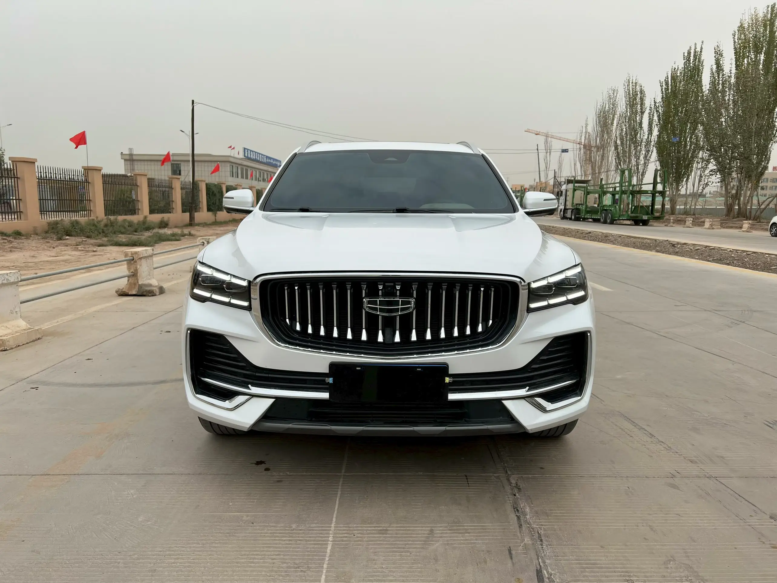 Geely Monjaro (Xingyue L)  из Китая