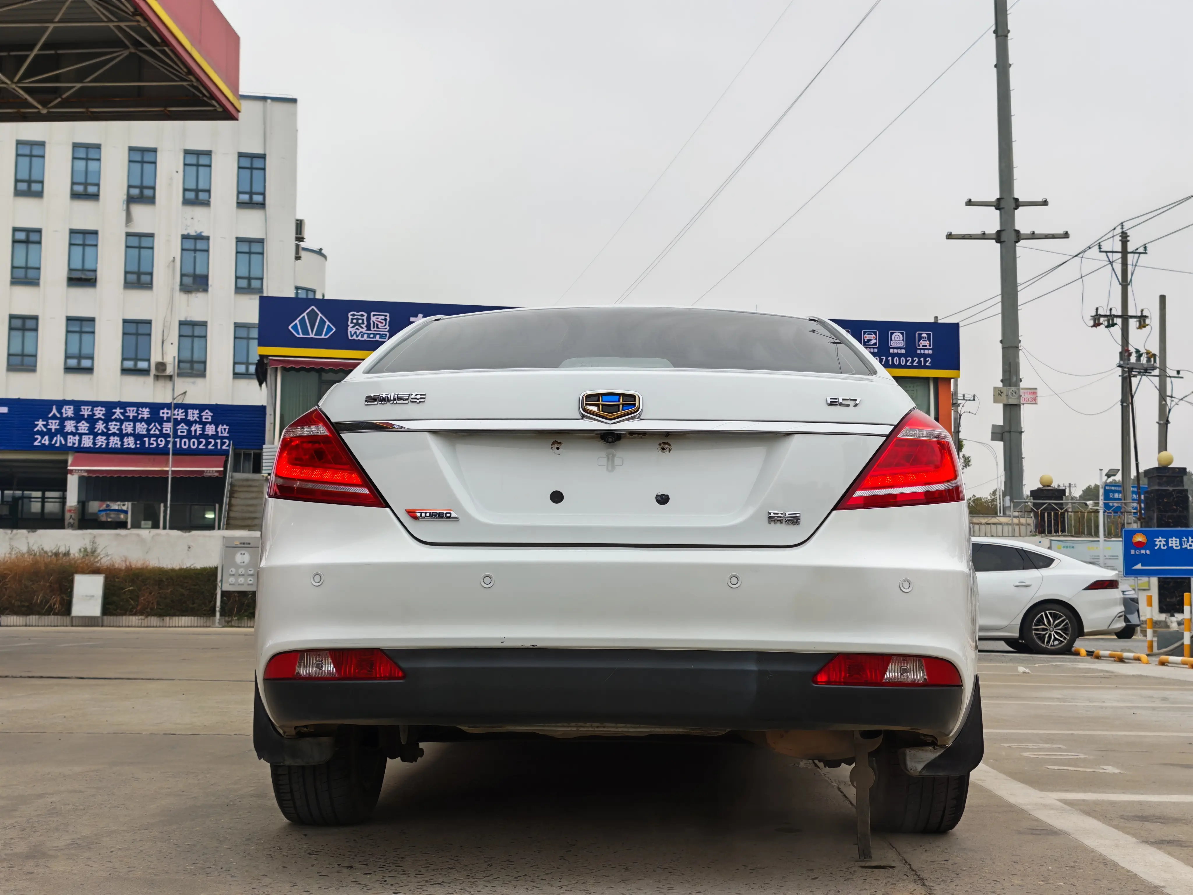 Geely Emgrand  из Китая