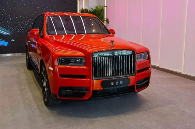 Rolls Royce Cullinan  из Китая