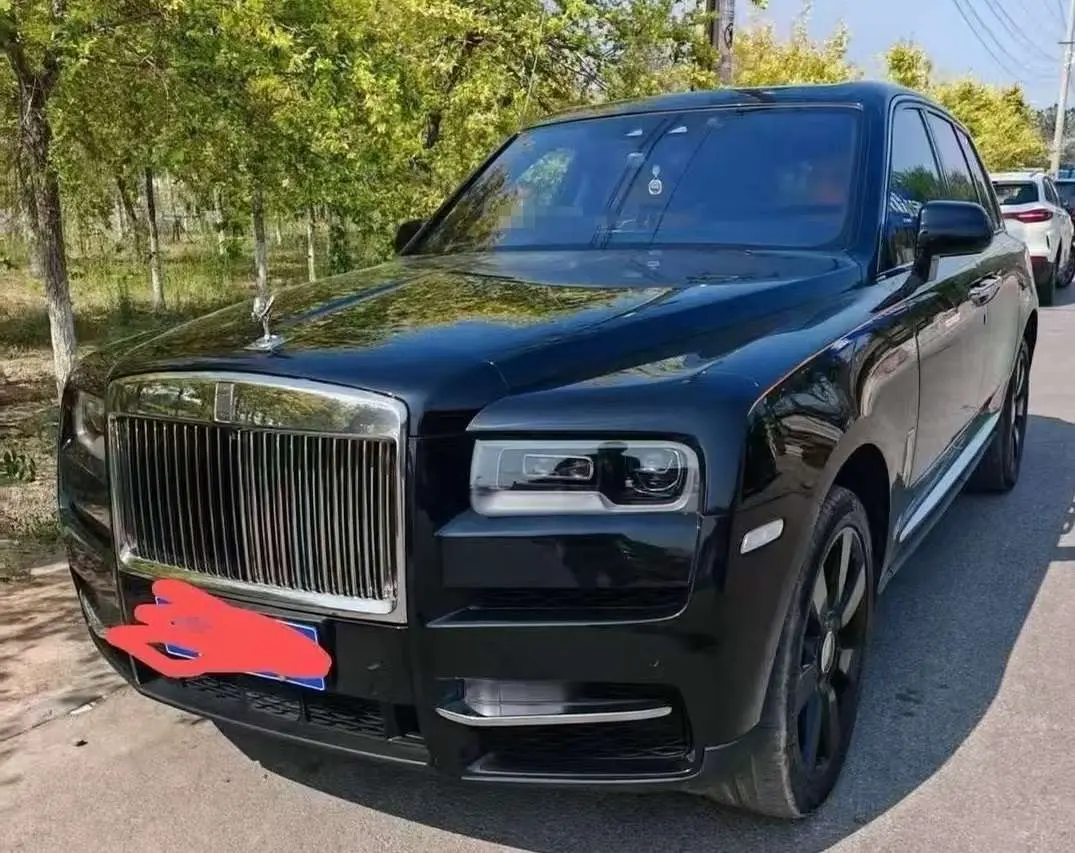Rolls Royce Cullinan  из Китая
