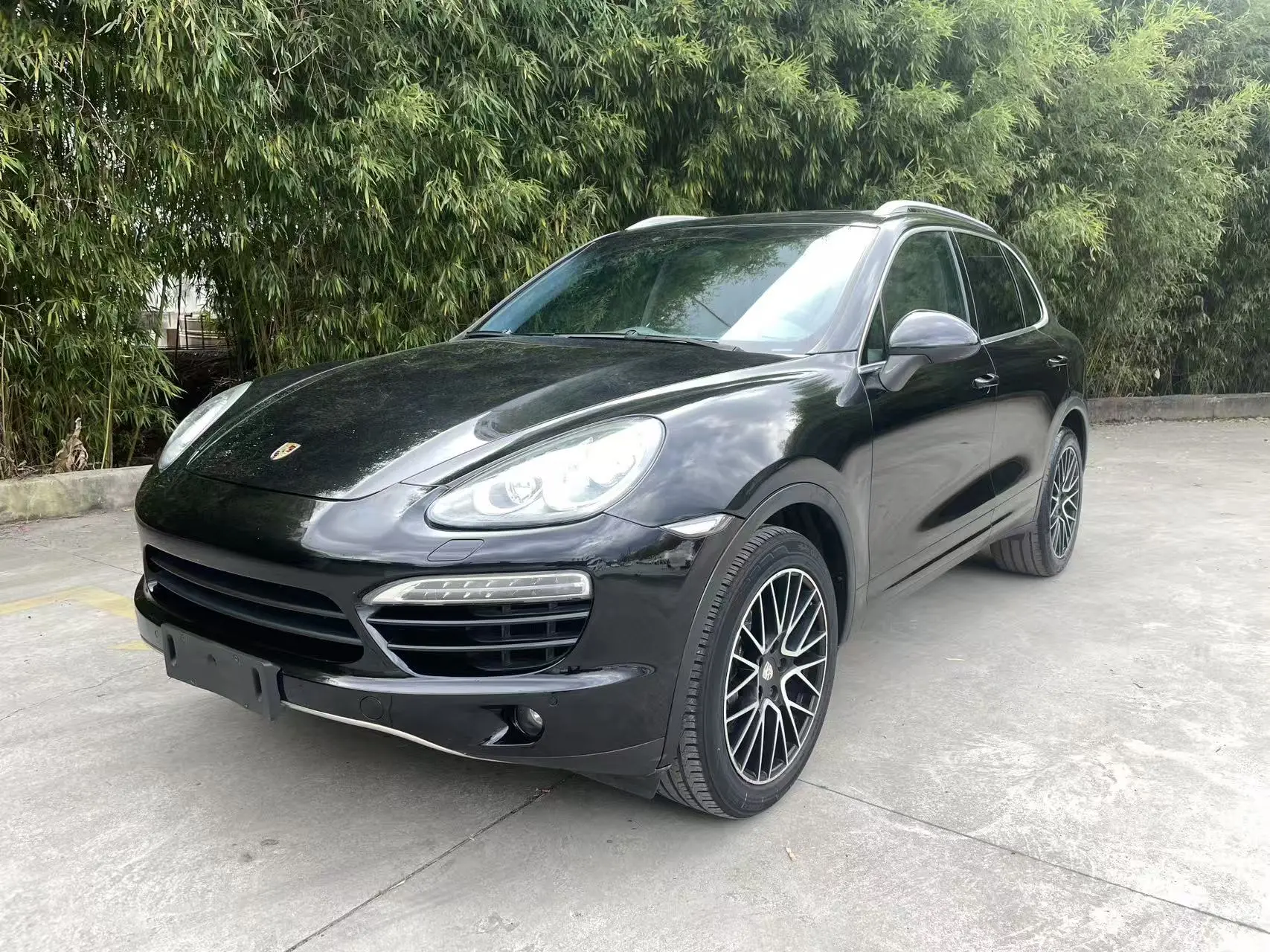 Porsche Cayenne  из Китая