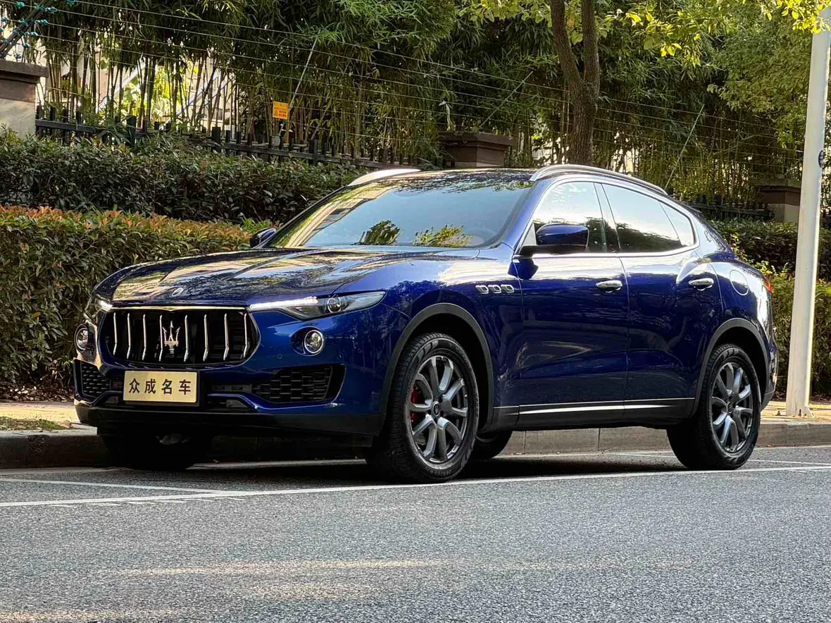 Maserati Levante  из Китая
