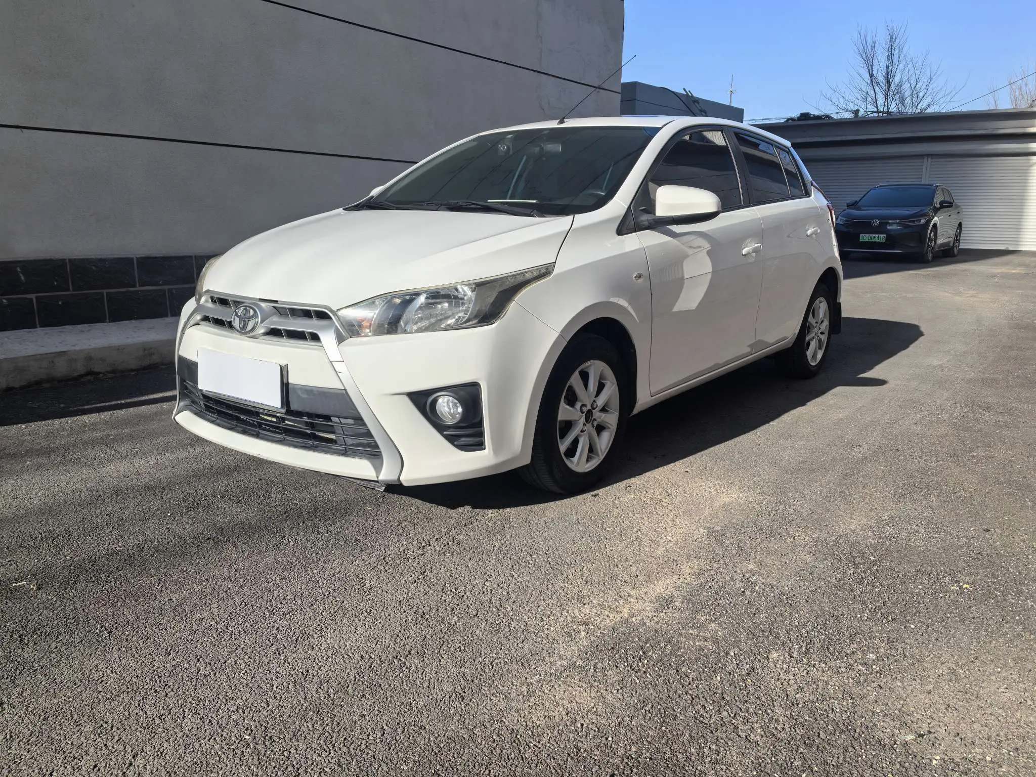 Toyota Yaris L  из Китая