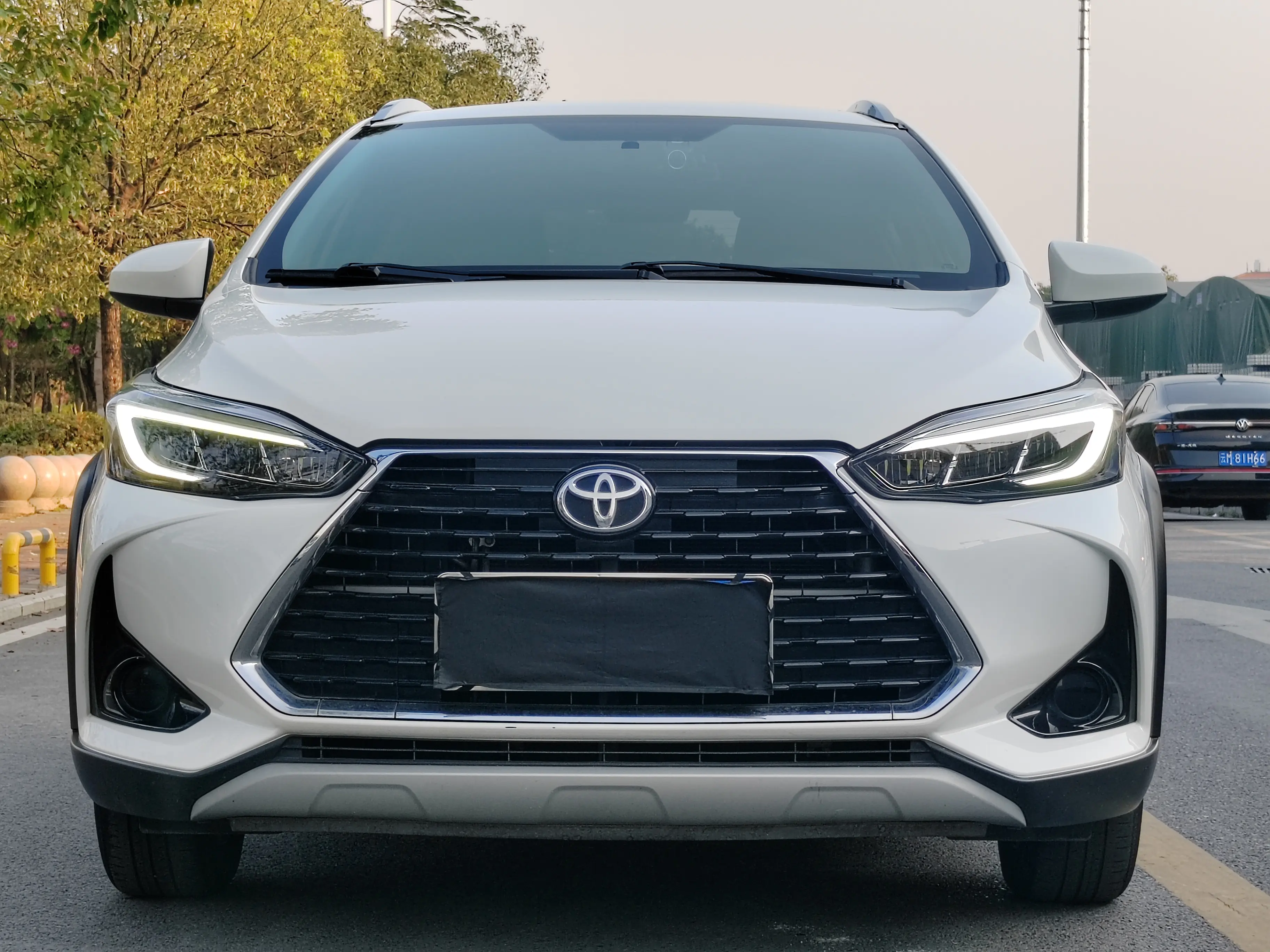 Toyota Yaris L  из Китая