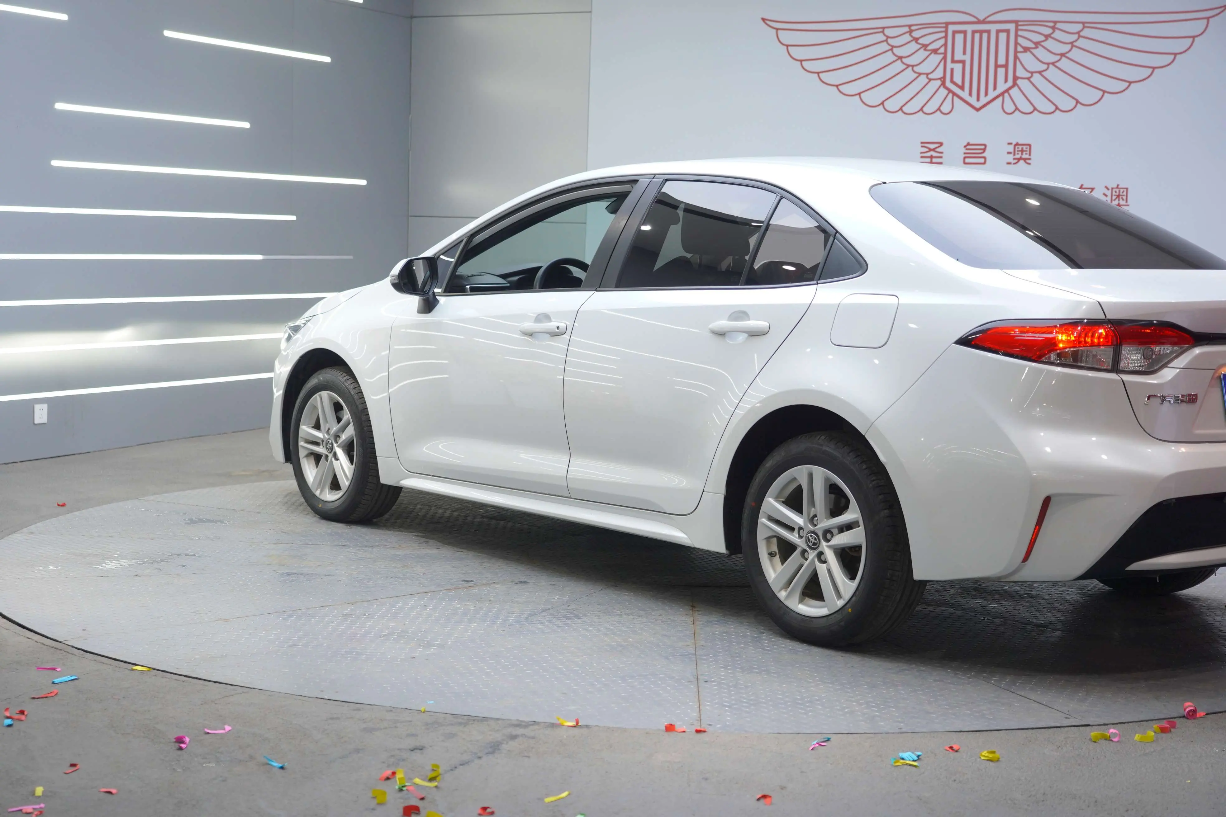 Toyota Levin (Lei Ling)  из Китая