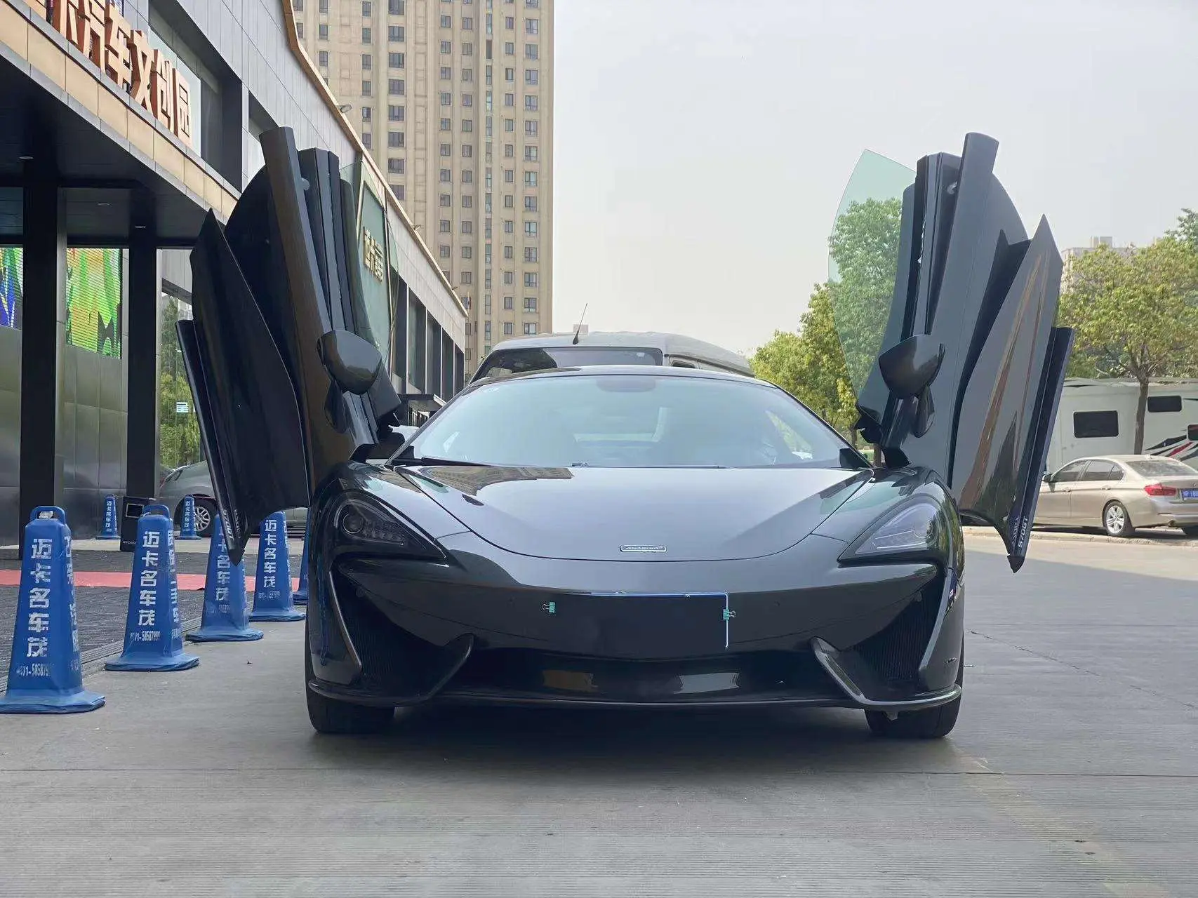 McLaren 570GT  из Китая