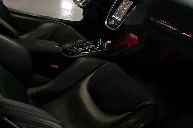 McLaren GT  из Китая