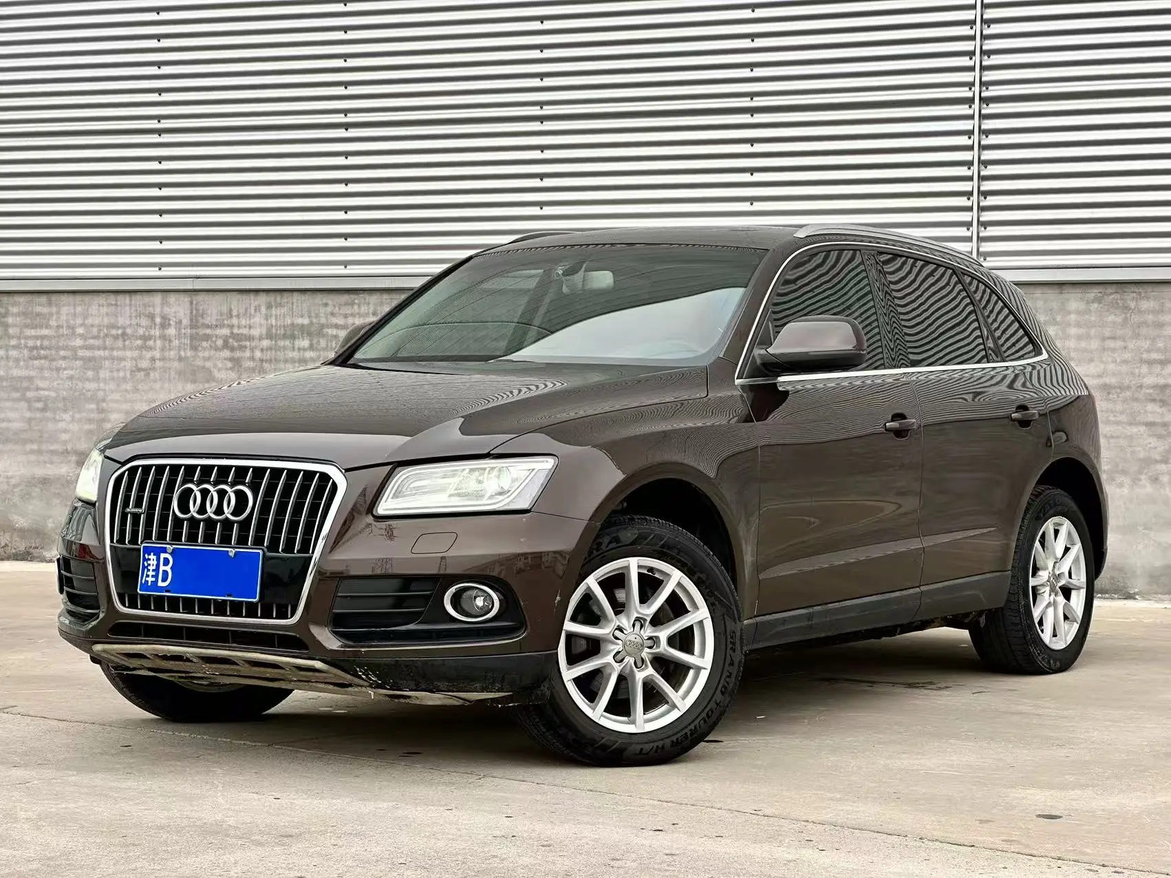 Audi Q5  из Китая