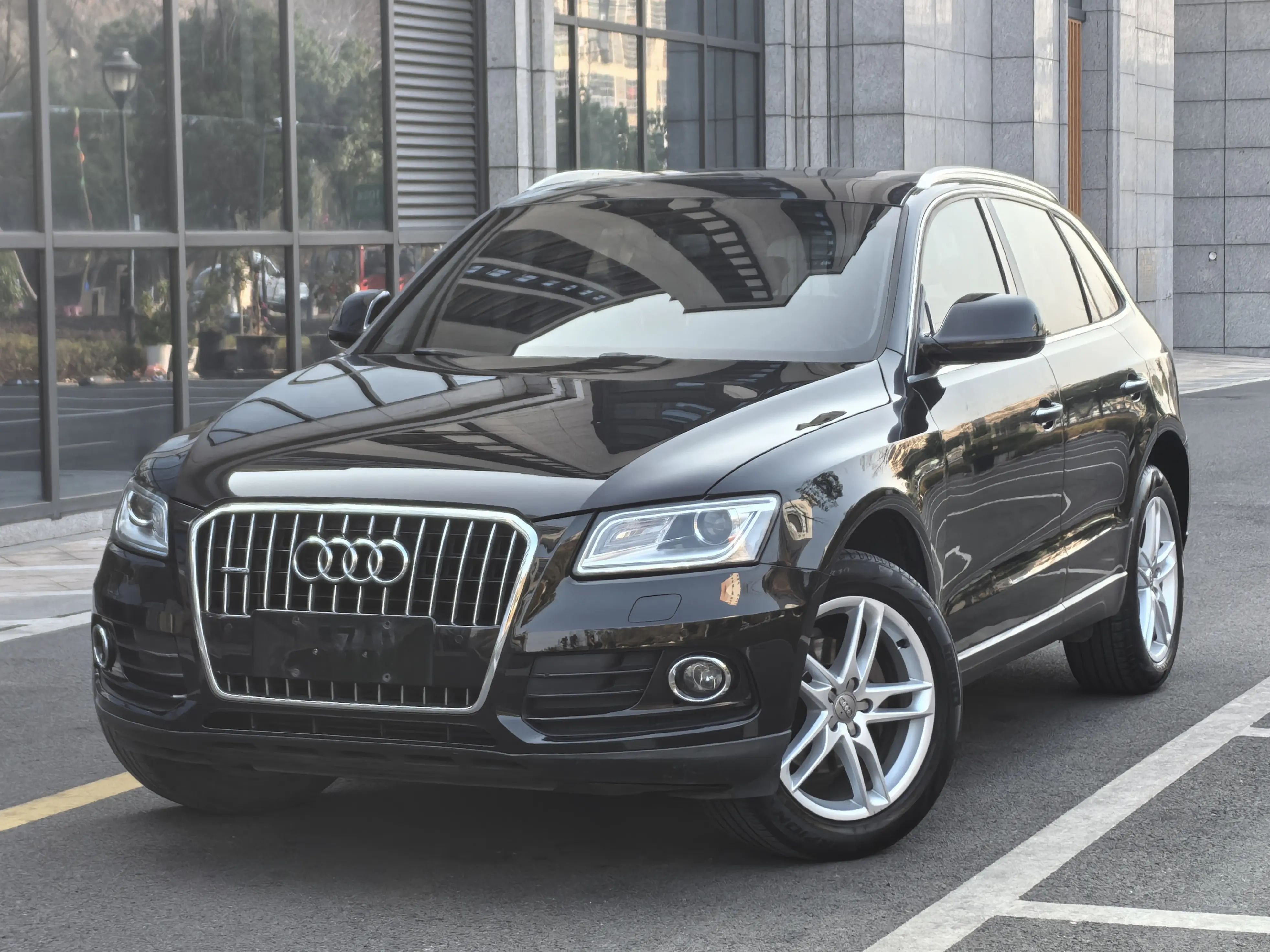 Audi Q5  из Китая