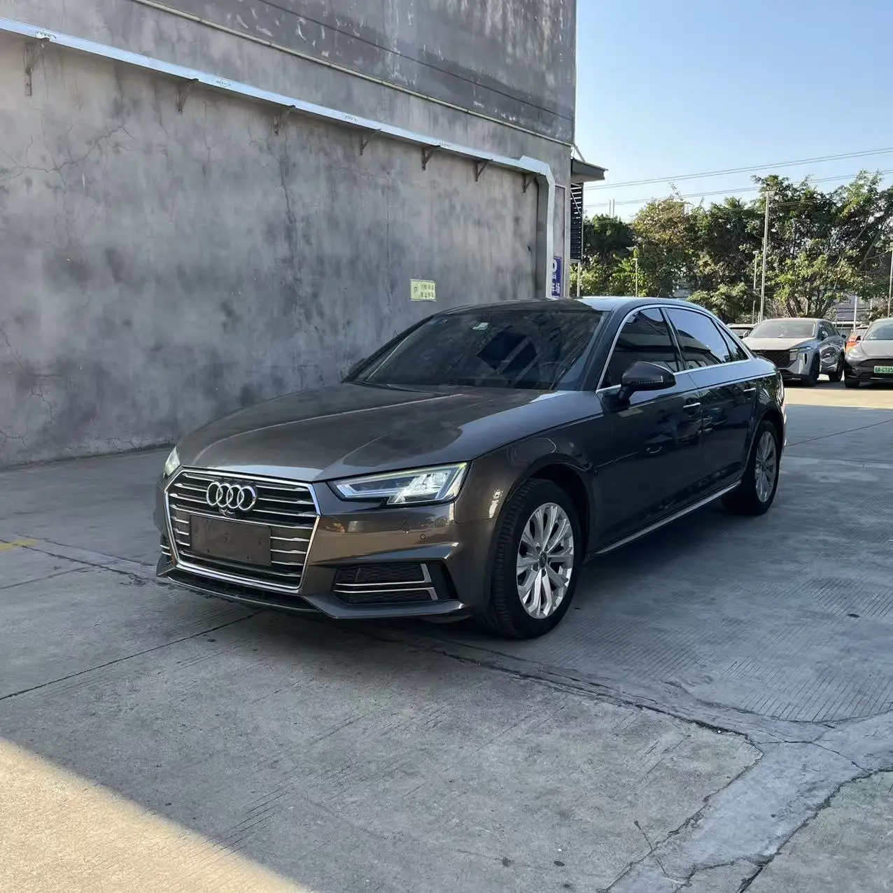 Audi A4L  из Китая