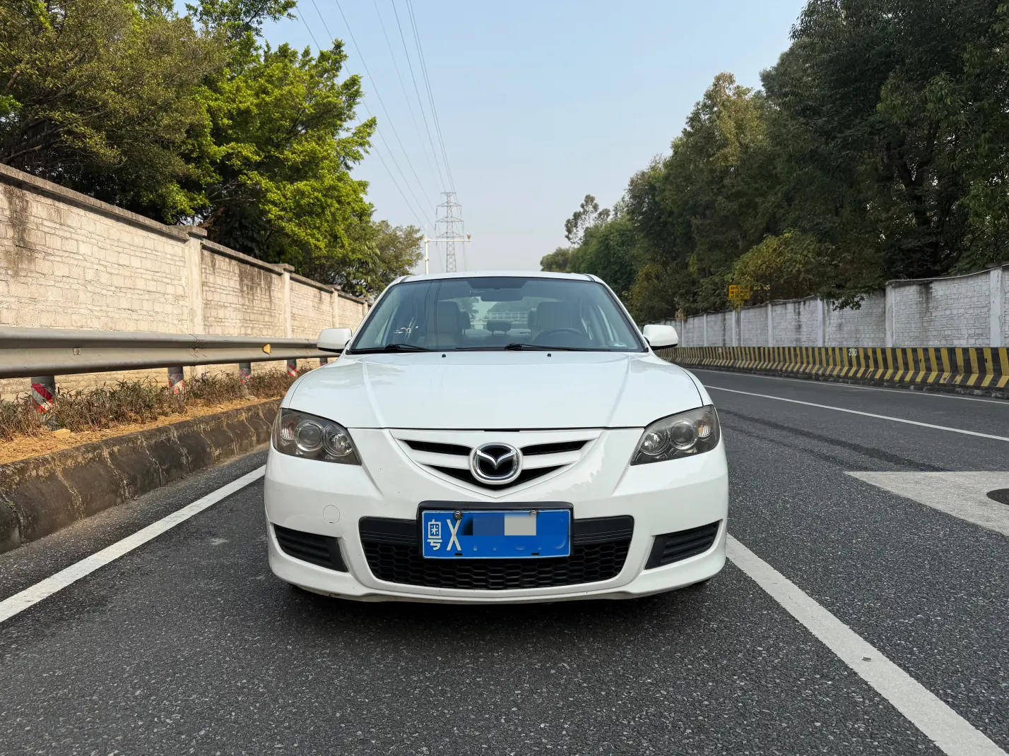 Mazda Axela (Mazda3)  из Китая