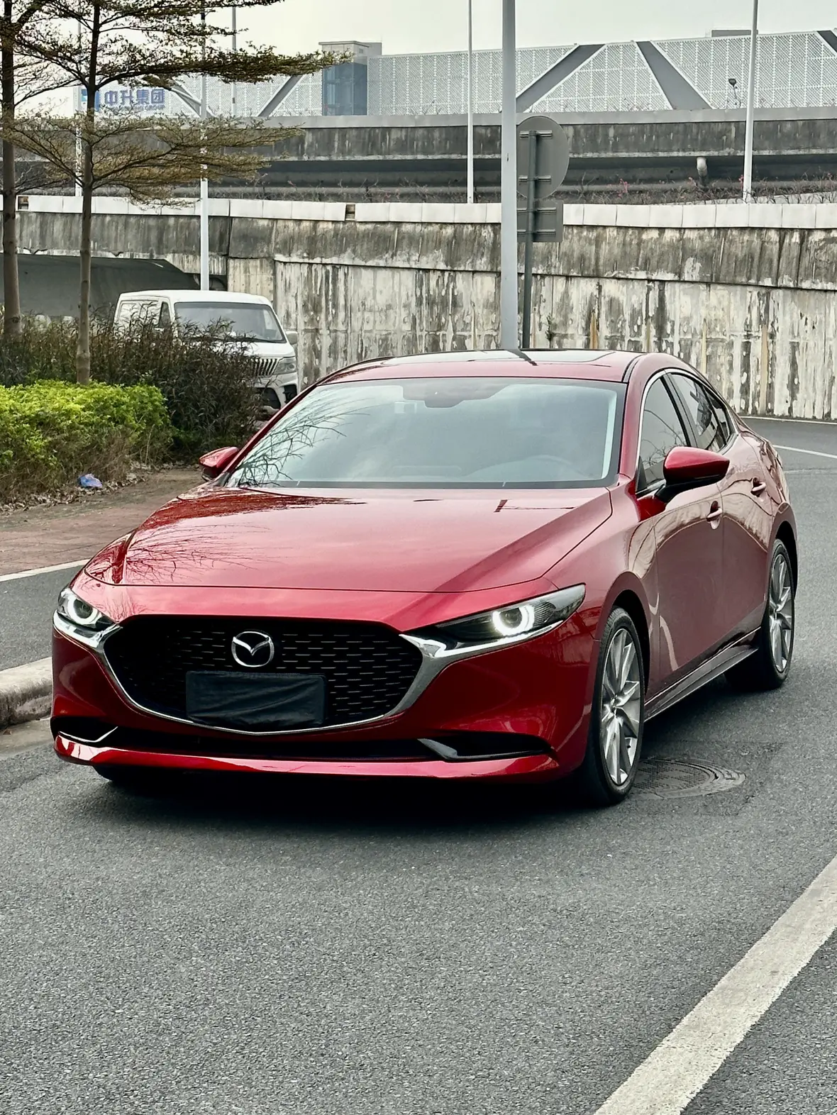 Mazda Axela (Mazda3)  из Китая