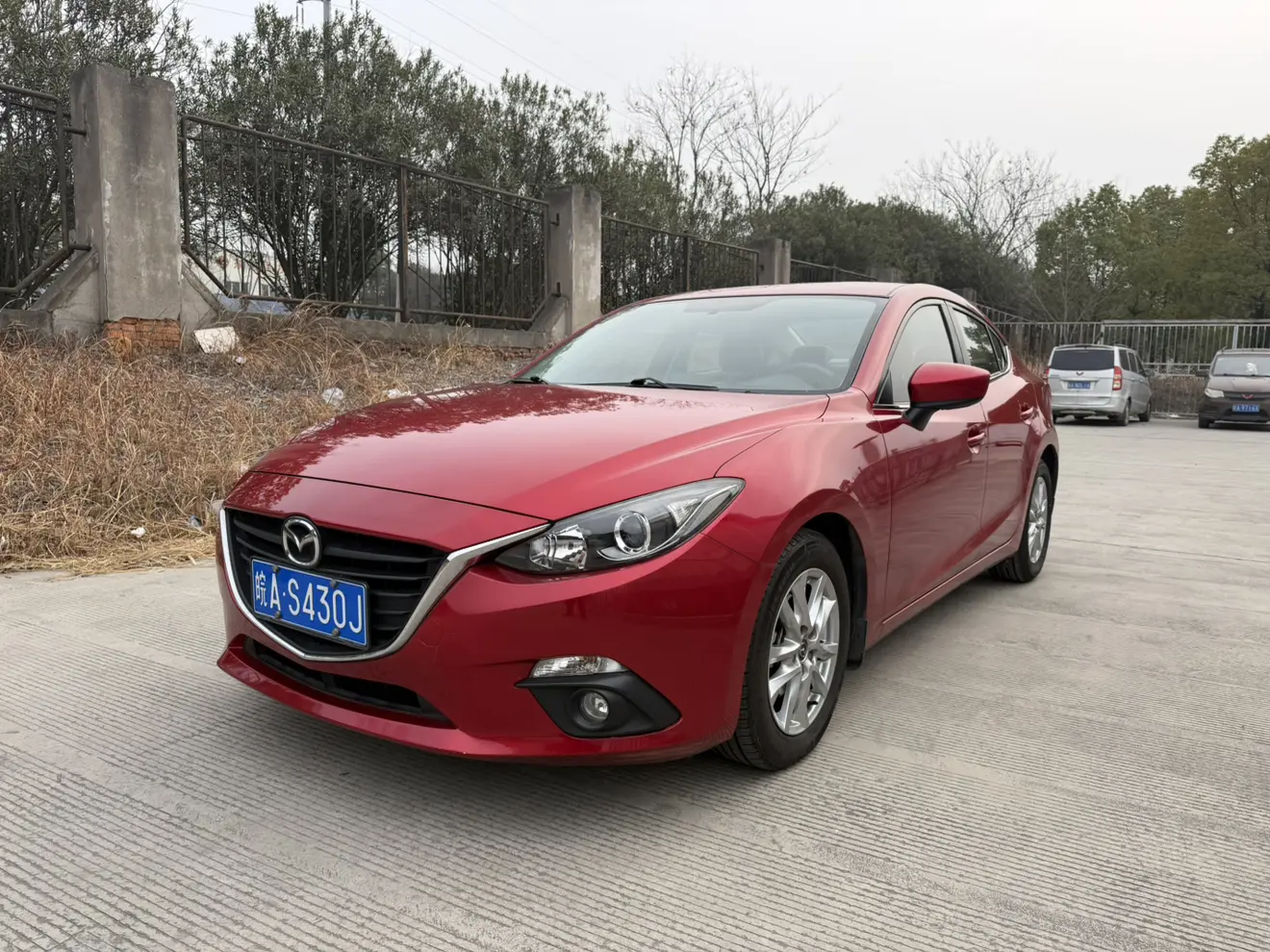 Mazda Axela (Mazda3)  из Китая