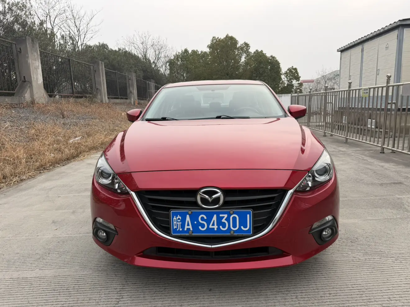 Mazda Axela (Mazda3)  из Китая